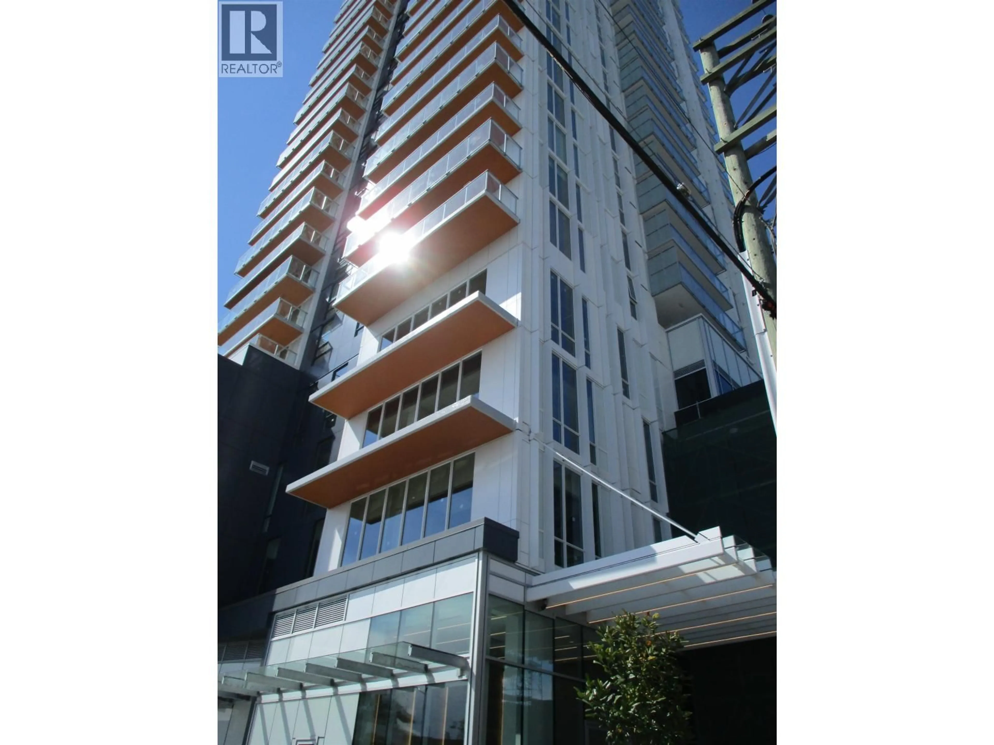 Indoor foyer for 1103 - 485 42ND AVENUE, Vancouver British Columbia V5Y0R6