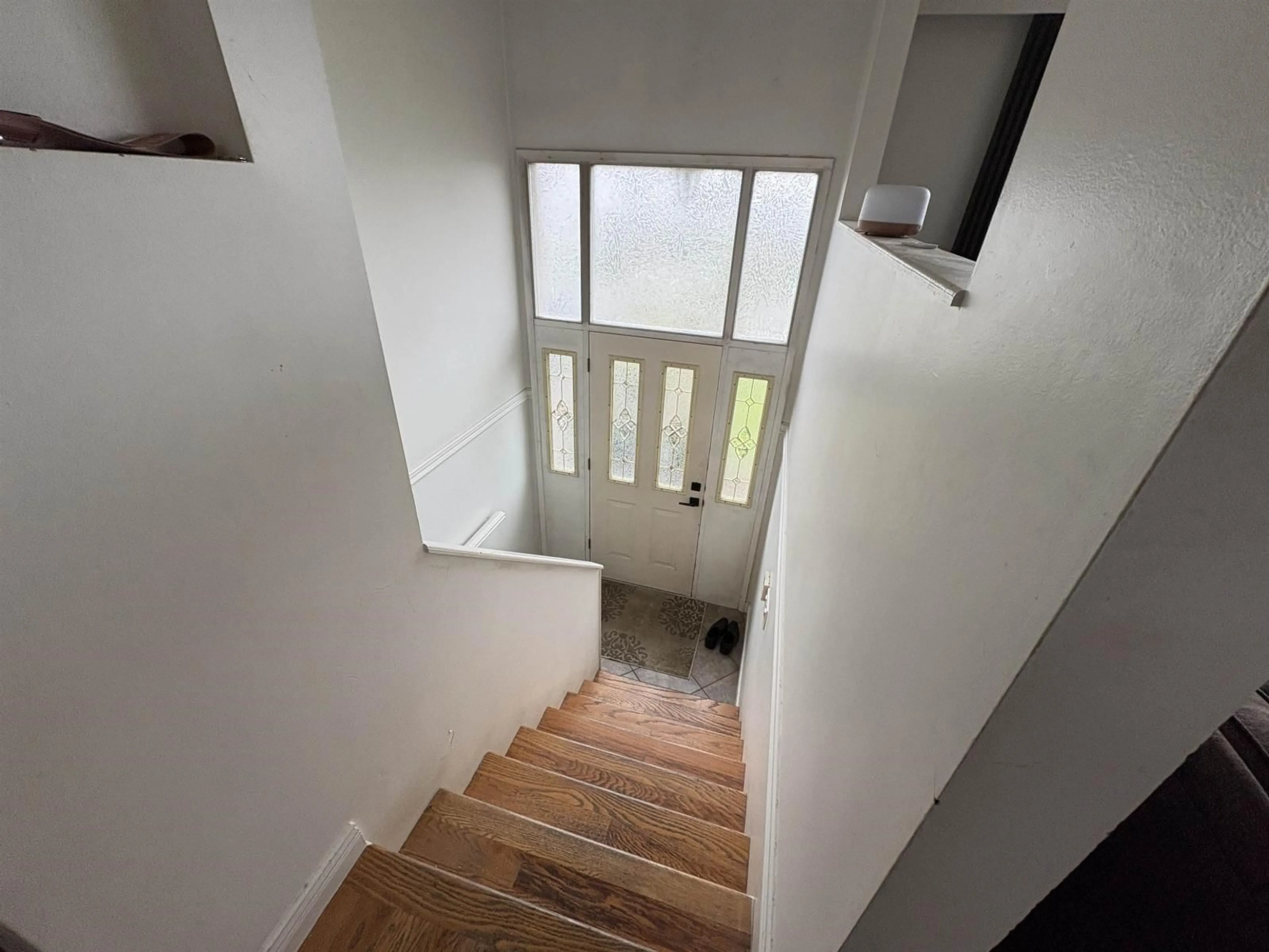 Stairs for 12234 99A AVENUE, Surrey British Columbia V3V2R2