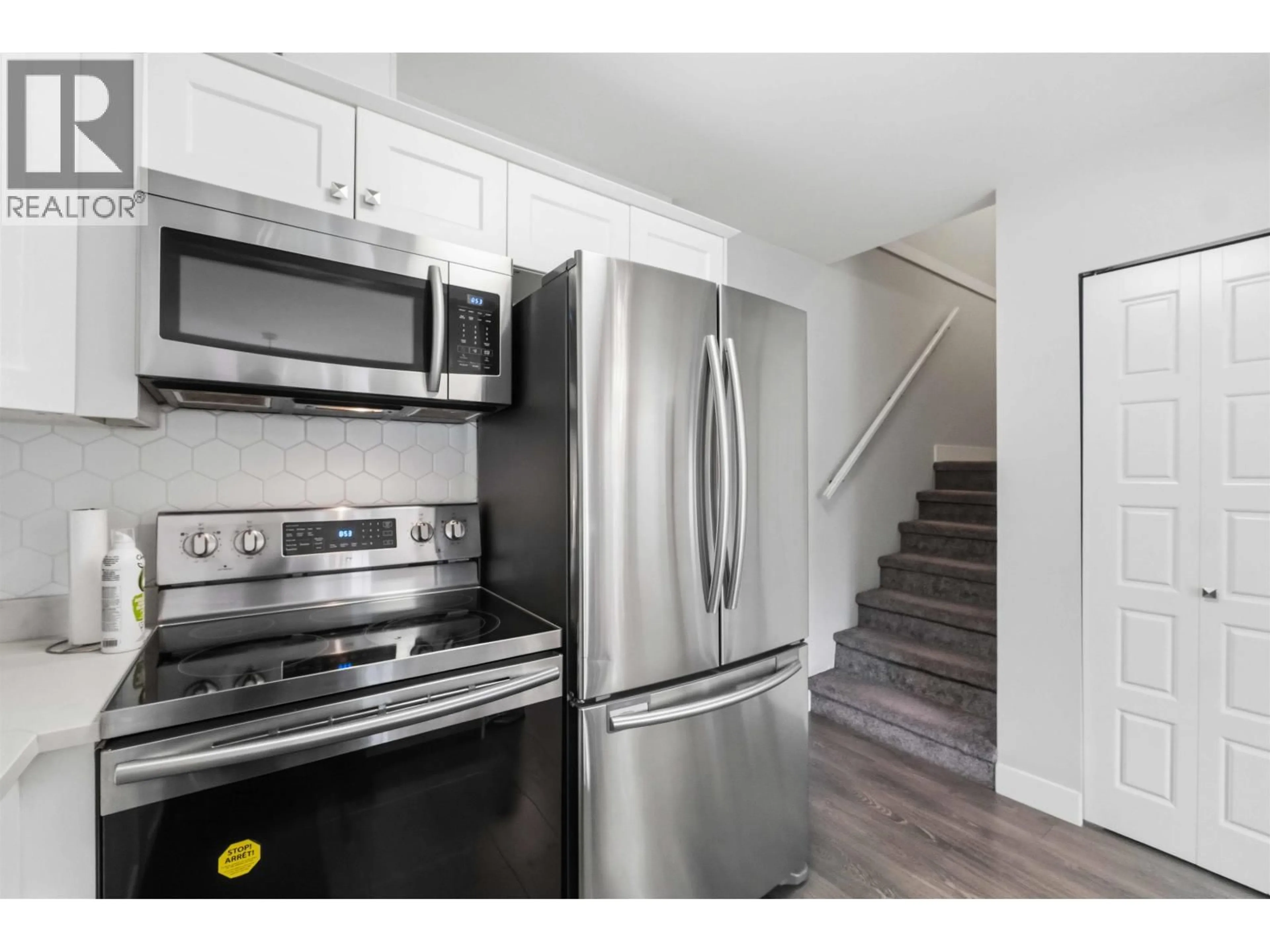 Standard kitchen, unknown for 22 - 11757 207 STREET, Maple Ridge British Columbia V2X1X4