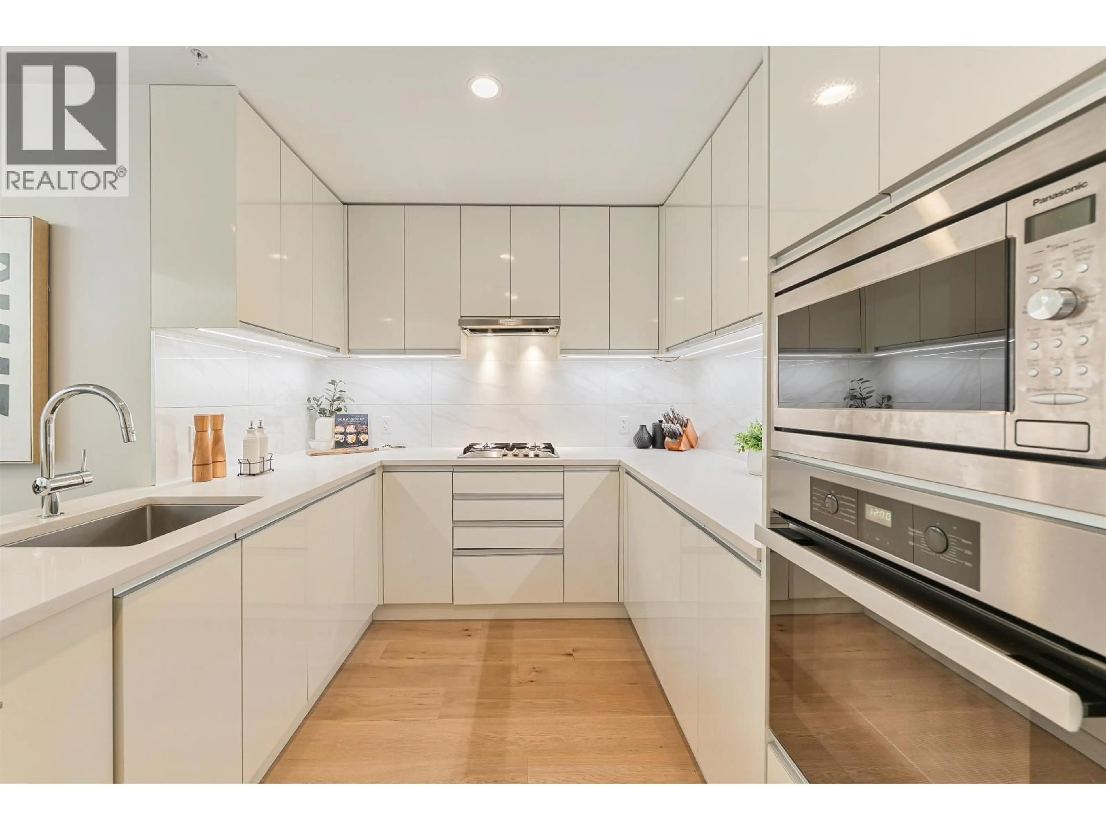 Unknown for 202 - 528 KING EDWARD AVENUE, Vancouver British Columbia V5Z2C3