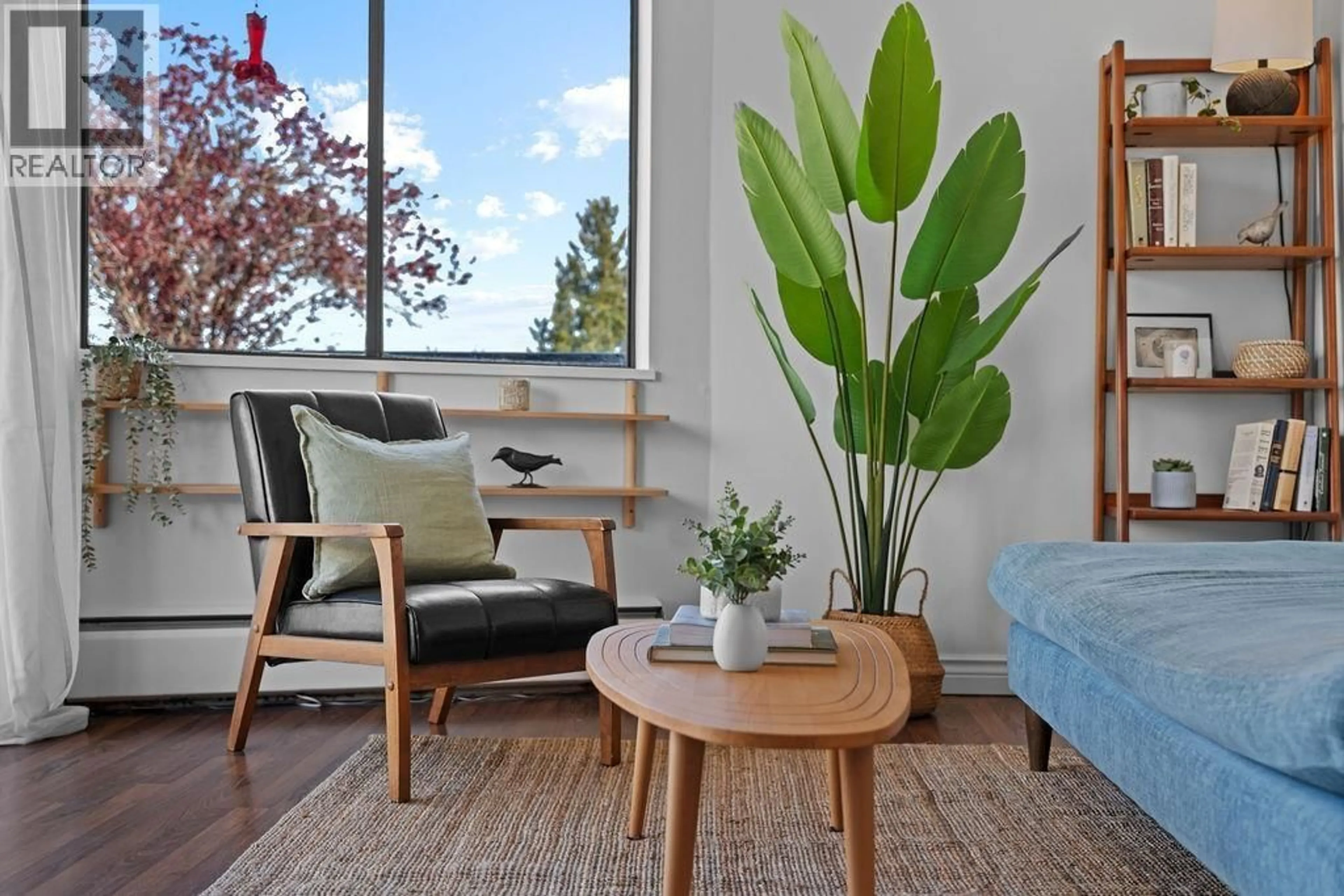 Living room with furniture, unknown for 305 - 2330 MAPLE STREET, Vancouver British Columbia V6J3T6
