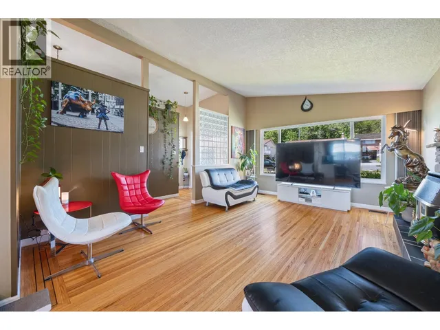 6890 HYCREST DRIVE, Burnaby 5