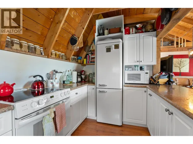 7796 BRIDGE LAKE ROAD, Bridge Lake 5