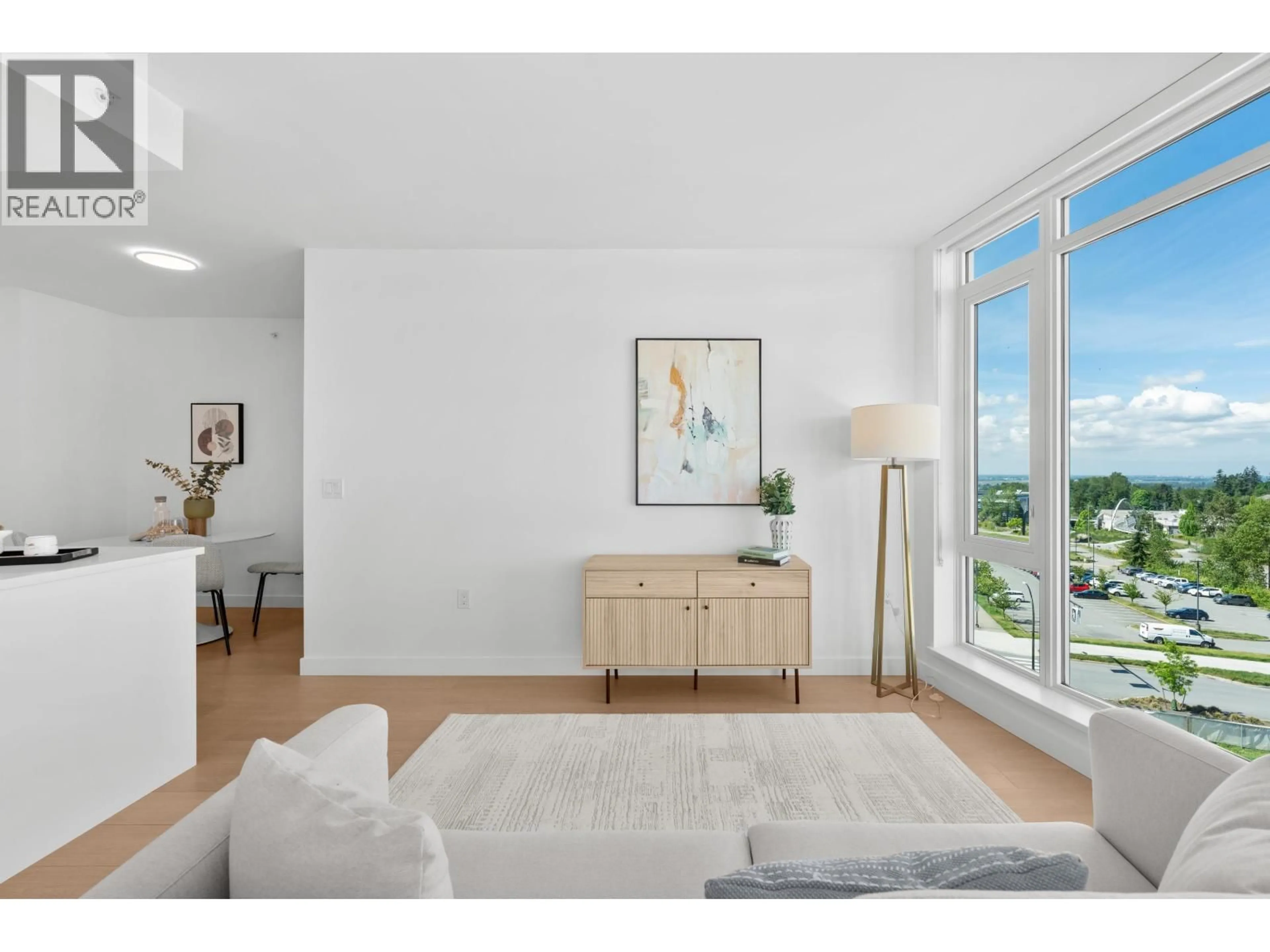 Living room with furniture, unknown for 602 - 7683 PARK CRESCENT, Burnaby British Columbia V3N0J4