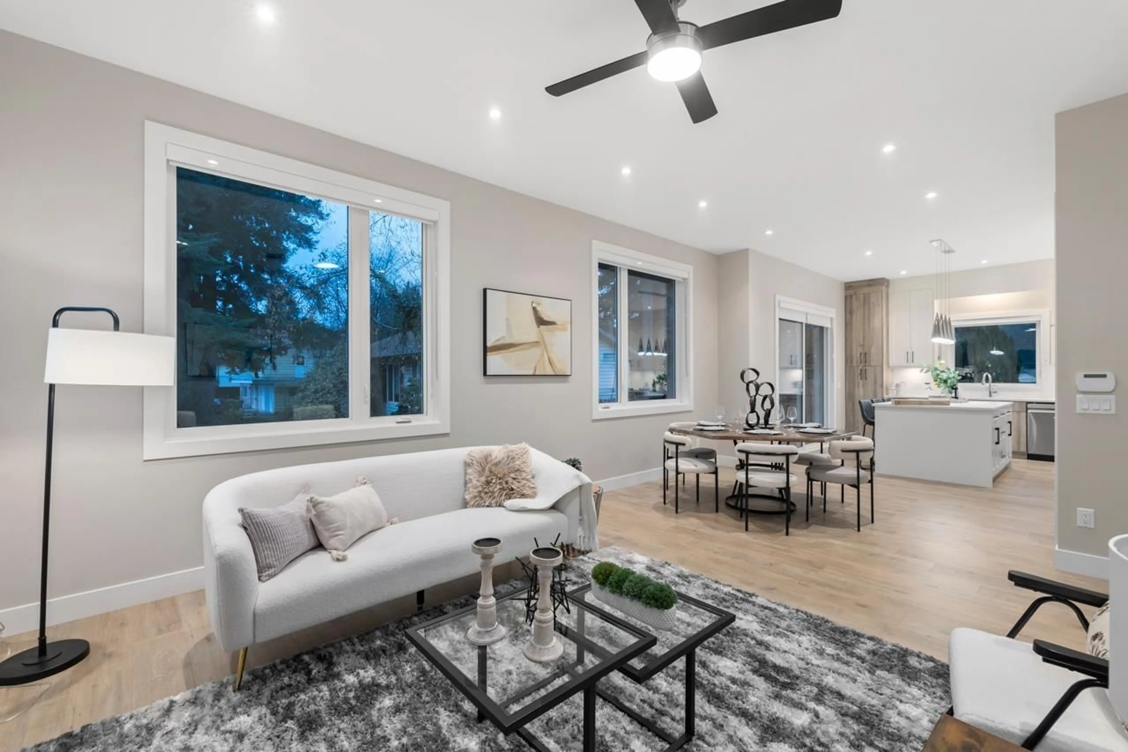 Living room with furniture, unknown for 7 - 32775 MARSHALL ROAD, Abbotsford British Columbia V2S1J6