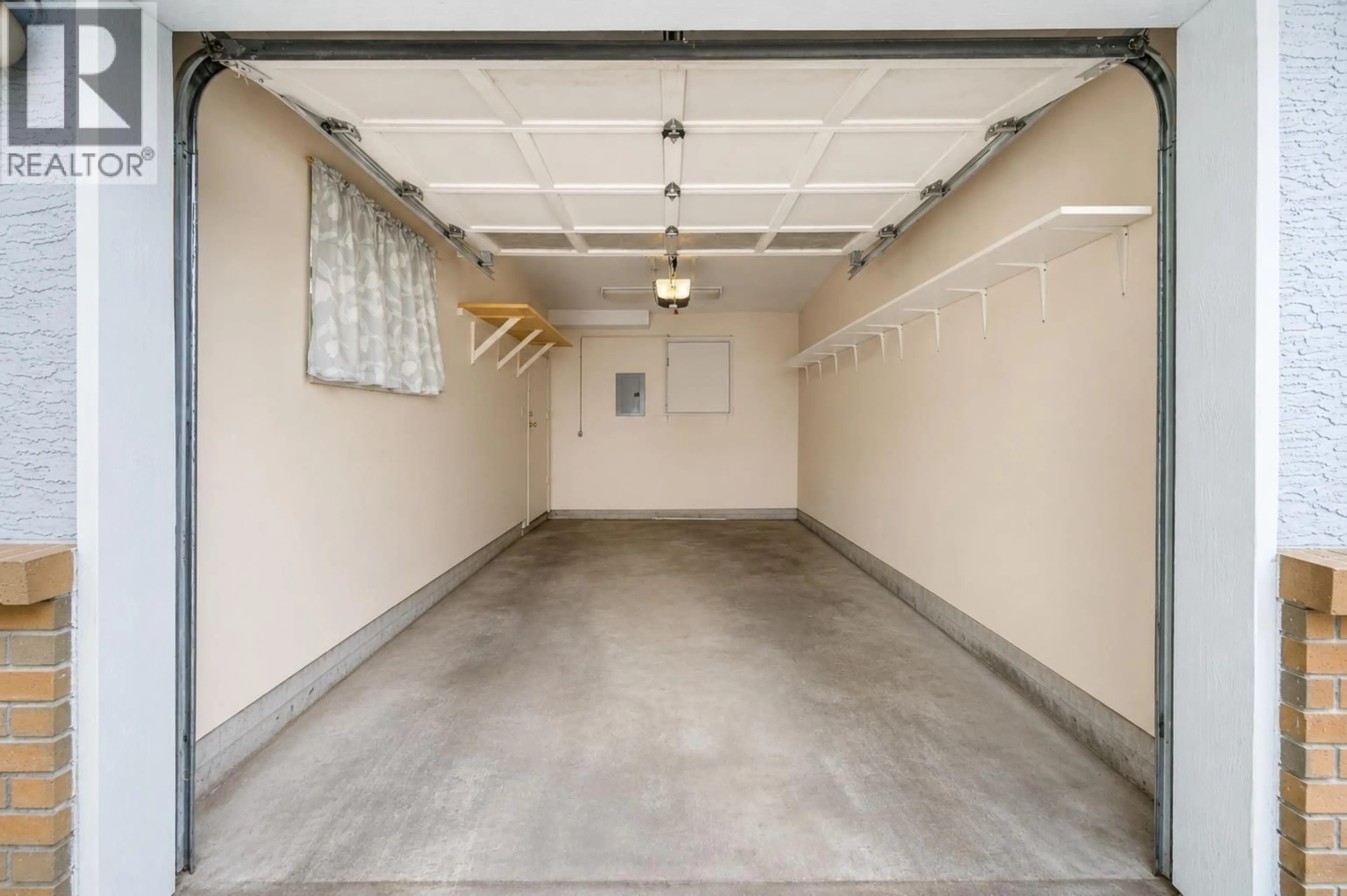 Indoor garage for 23 - 8780 BENNETT ROAD, Richmond British Columbia V6Y1N7