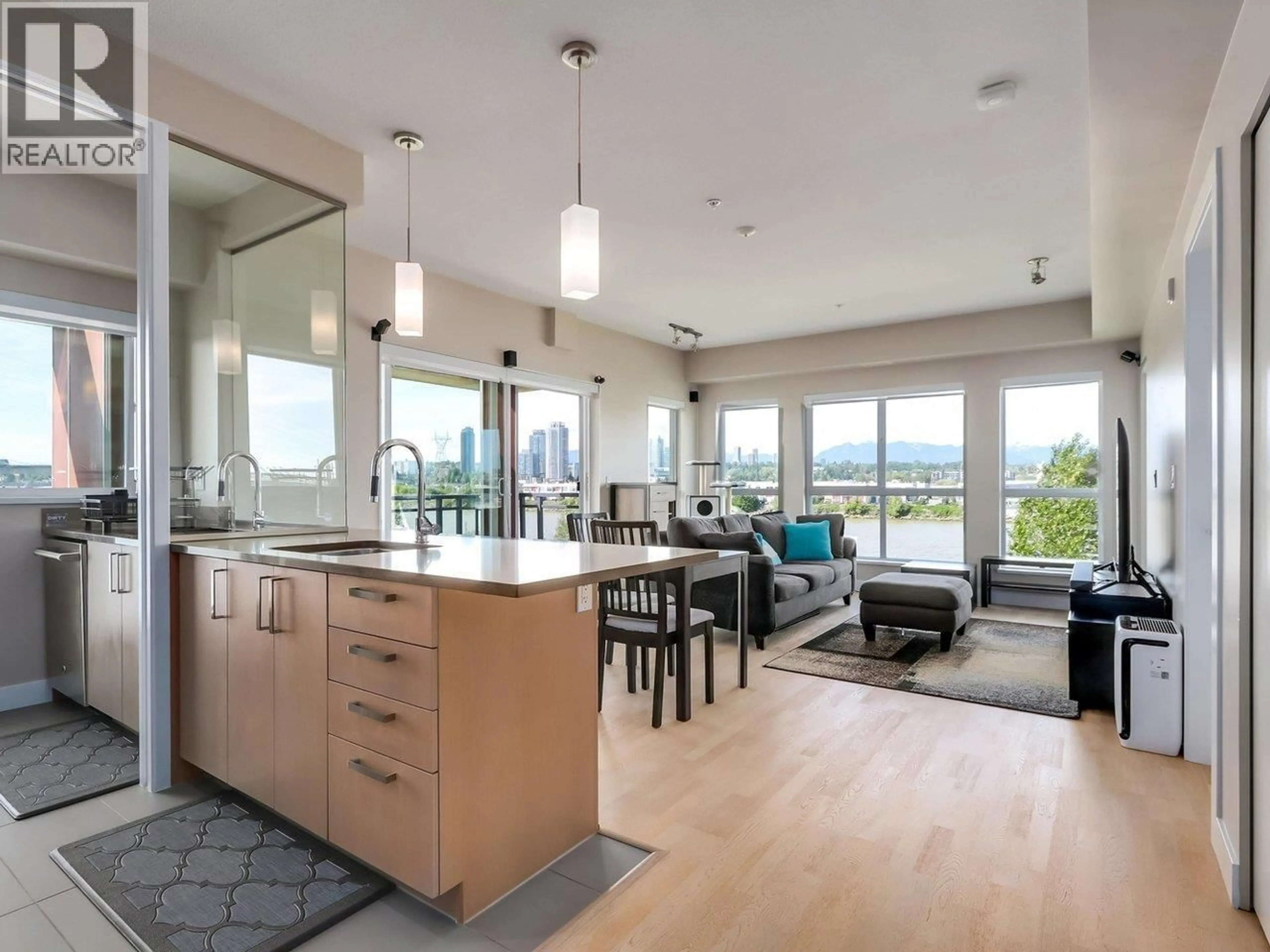 Open concept kitchen, unknown for 511 - 10033 RIVER DRIVE, Richmond British Columbia V6X0L1