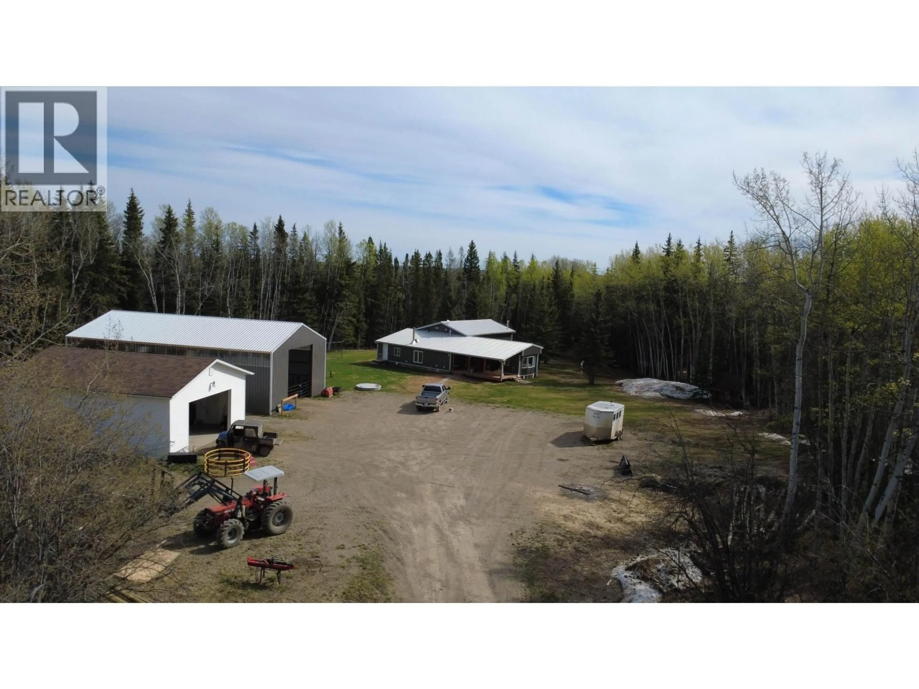 A pic from outside/outdoor area/front of a property/back of a property/a pic from drone, building for 17131 259 ROAD, Fort St. John British Columbia V0C1Y0