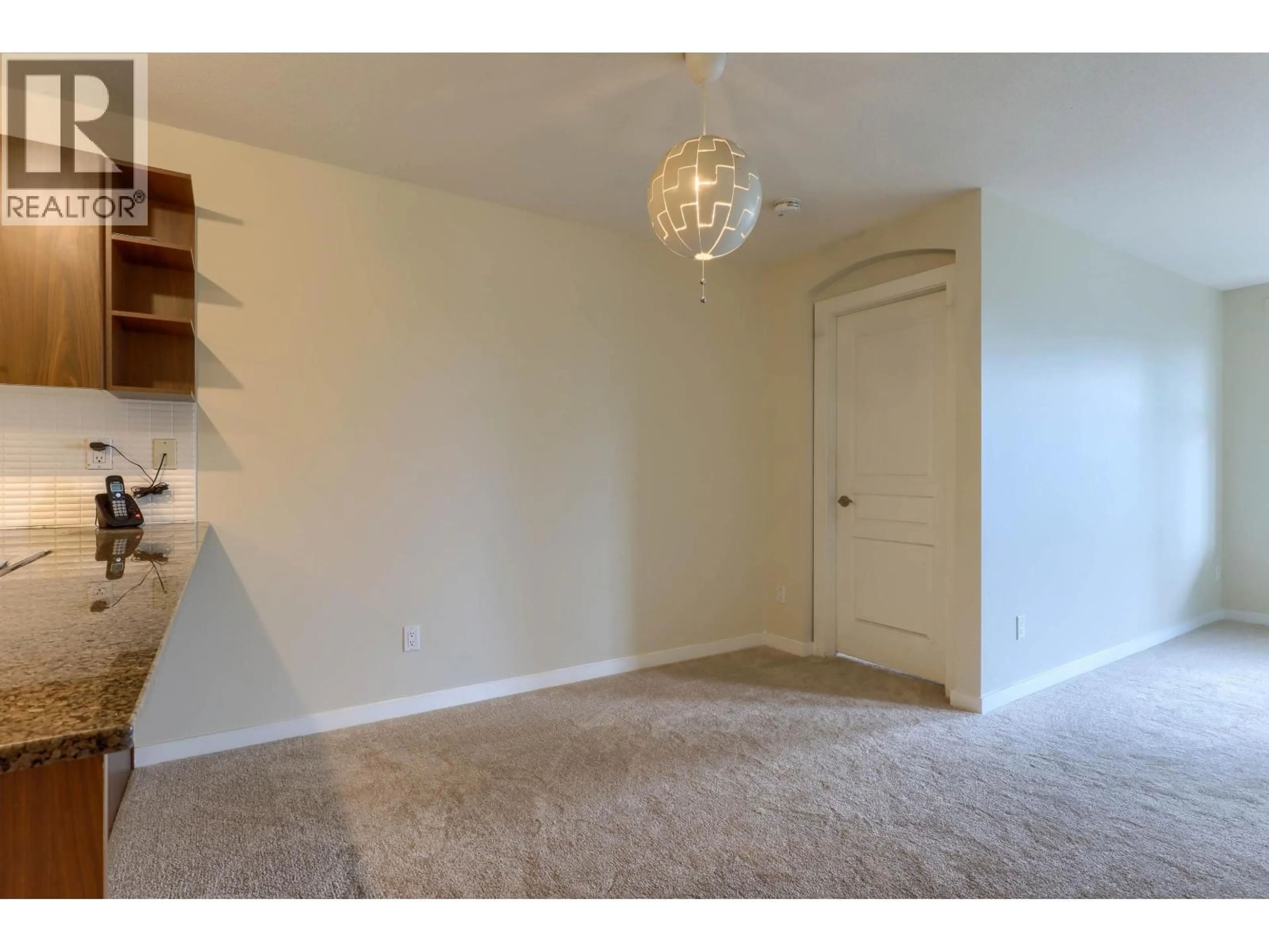 A pic of a room for 201 - 4788 BRENTWOOD DRIVE, Burnaby British Columbia V5C0C5