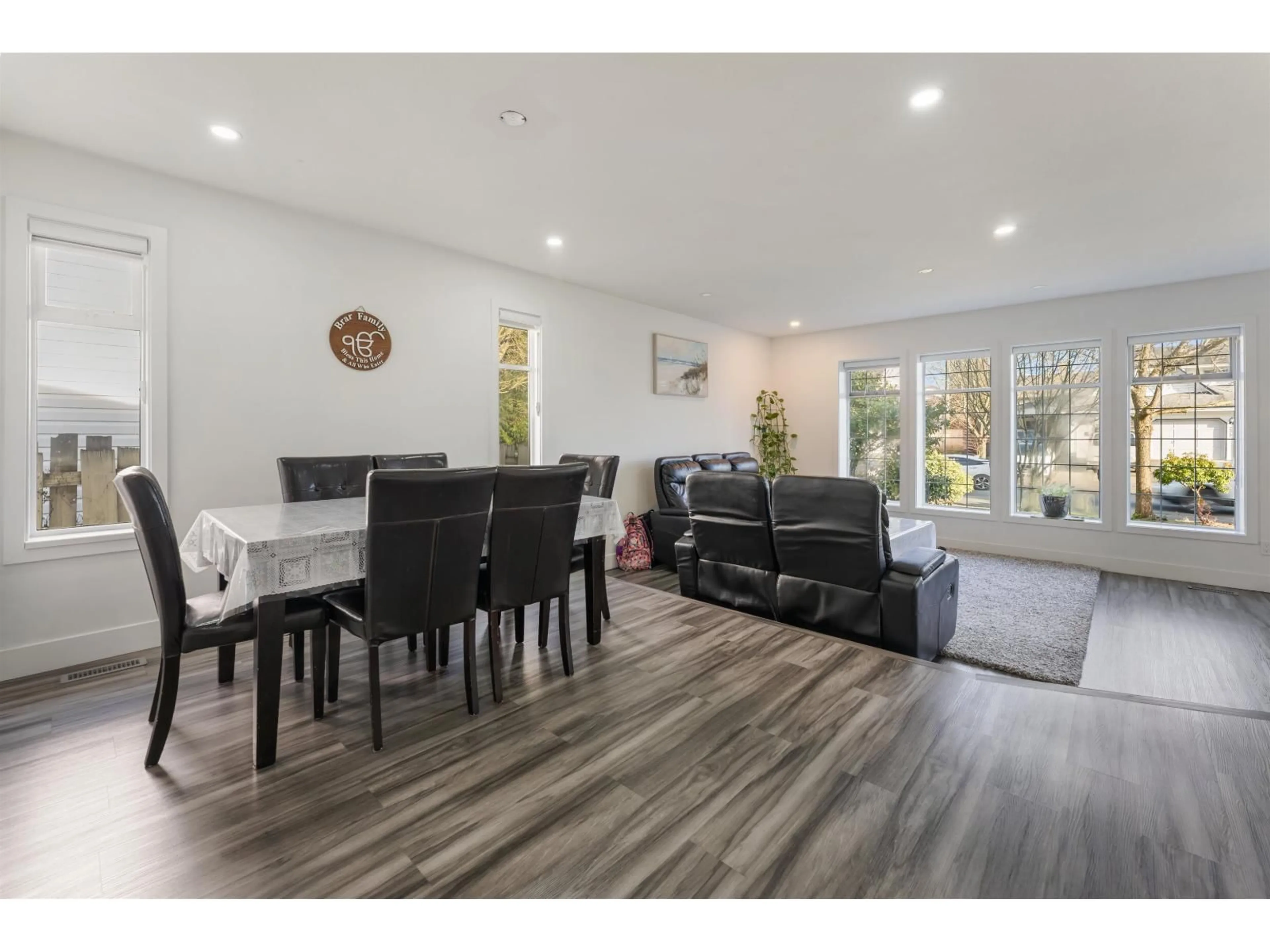 Unknown for 7309 123 STREET, Surrey British Columbia V3W9J2