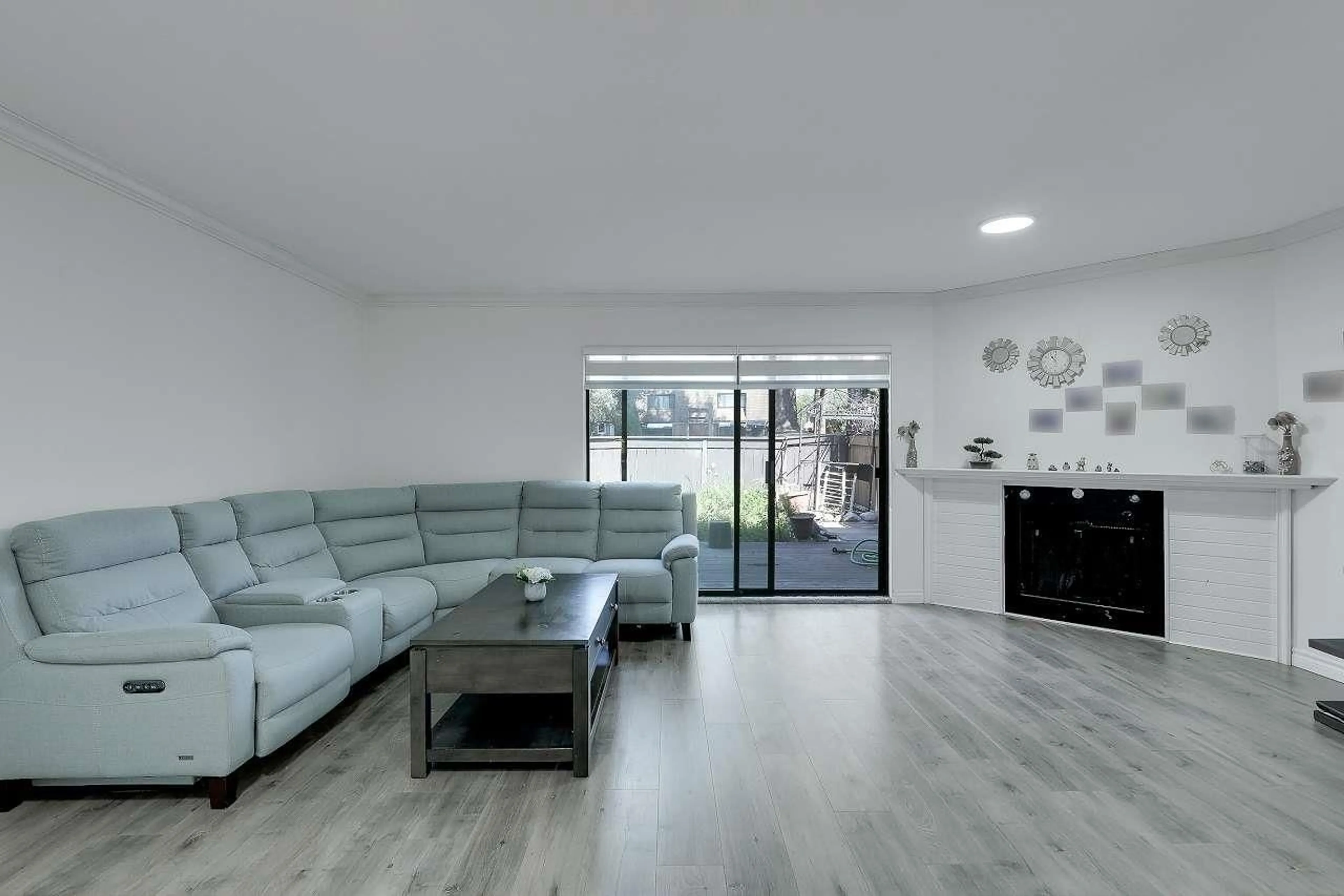 Living room with furniture, unknown for 252 - 9452 PRINCE CHARLES BOULEVARD, Surrey British Columbia V3V1S6