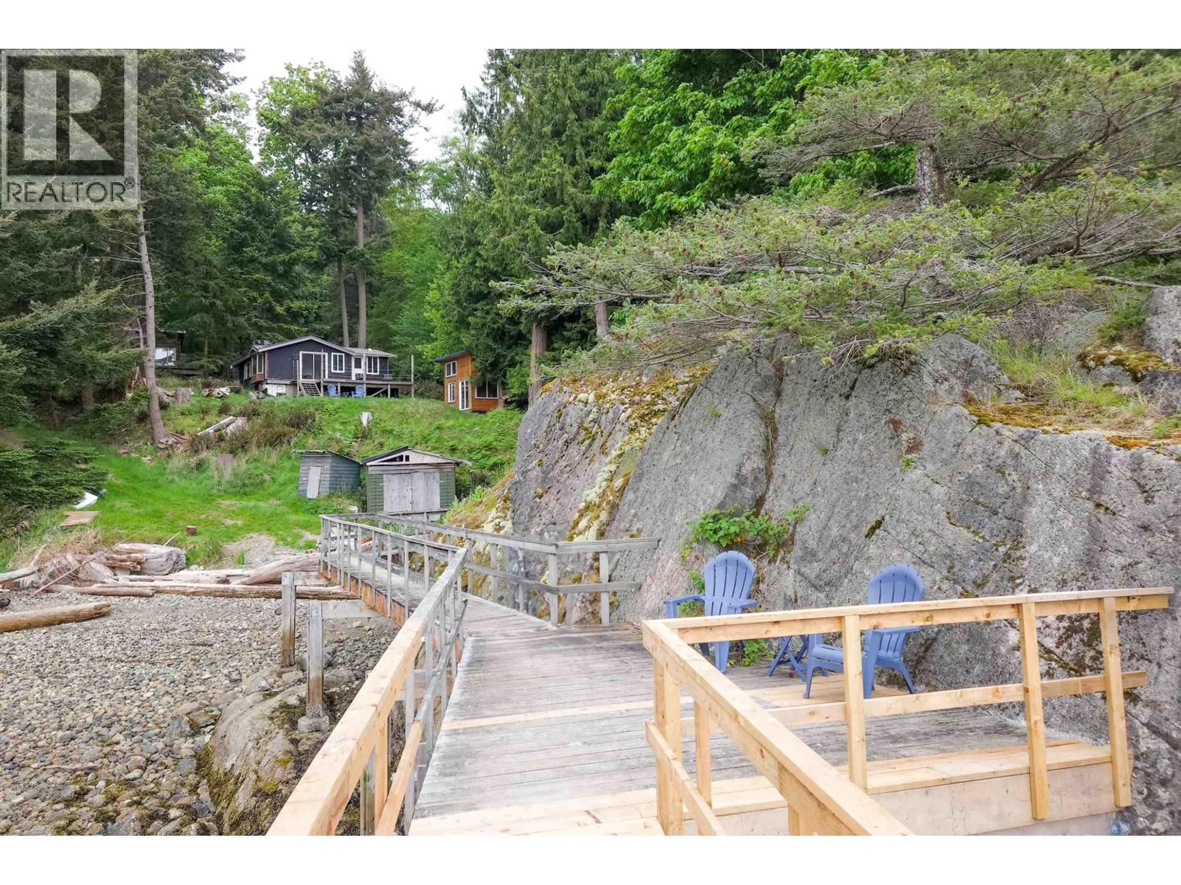 Patio, unknown for 715 BOWEN VIEW ROAD, Gambier Island British Columbia V0N1V0
