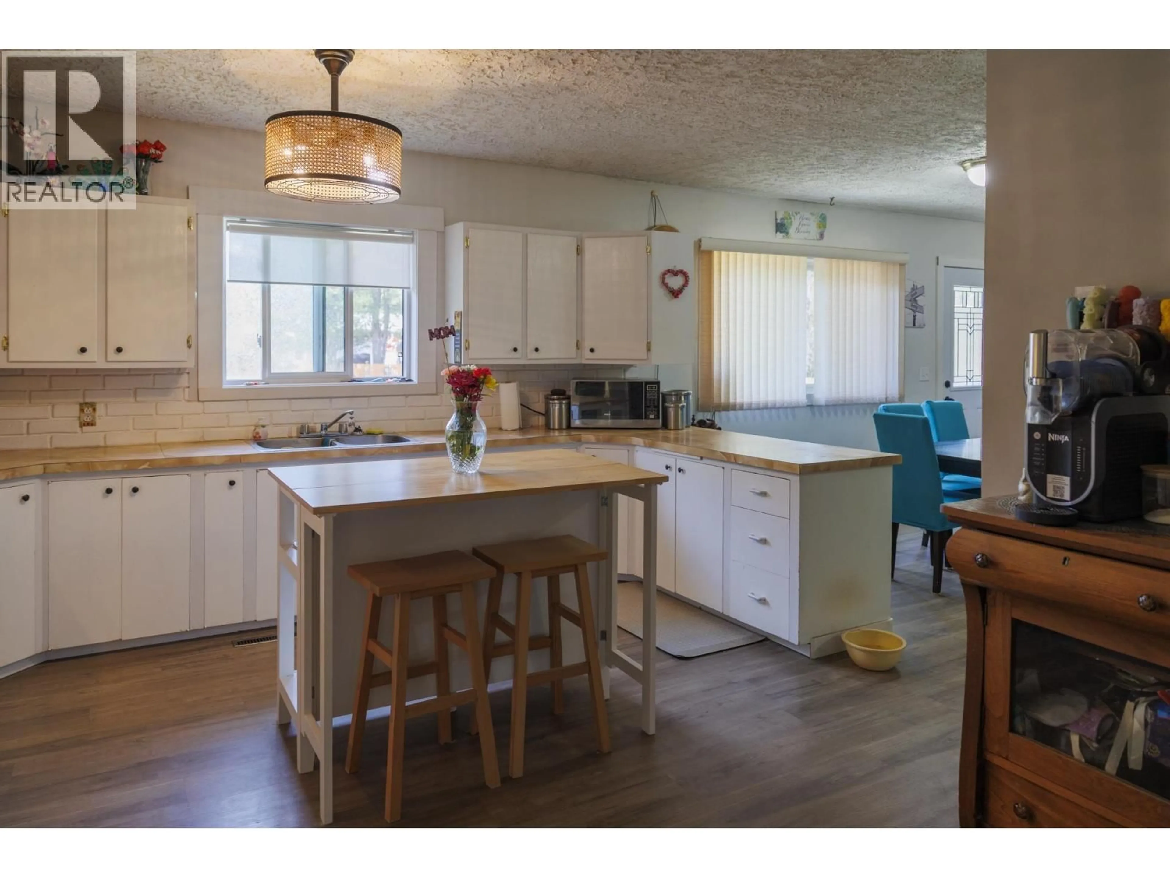 Open concept kitchen, unknown for 1090 DYKE ROAD, McBride British Columbia V0J2E0