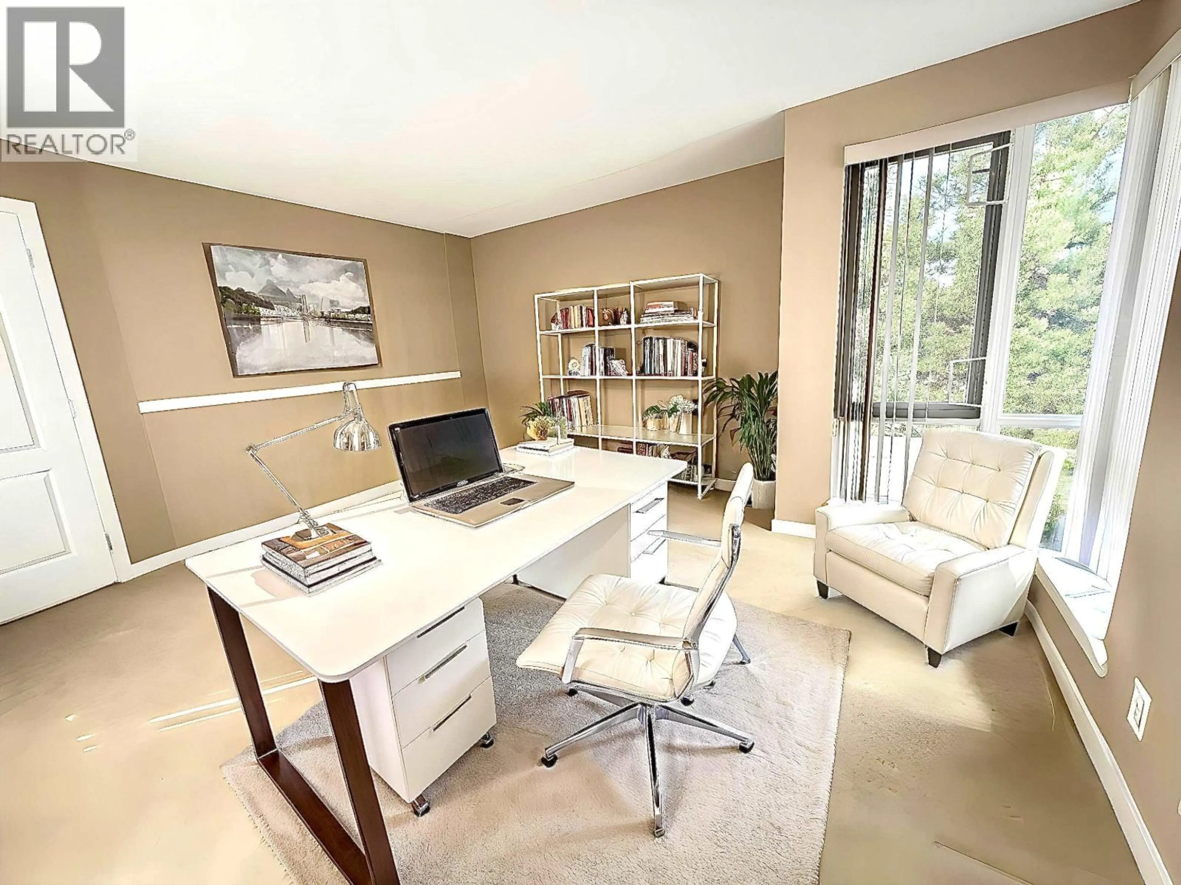 A pic of a room for TH13 - 2089 ROSSER AVENUE, Burnaby British Columbia V5C5E2