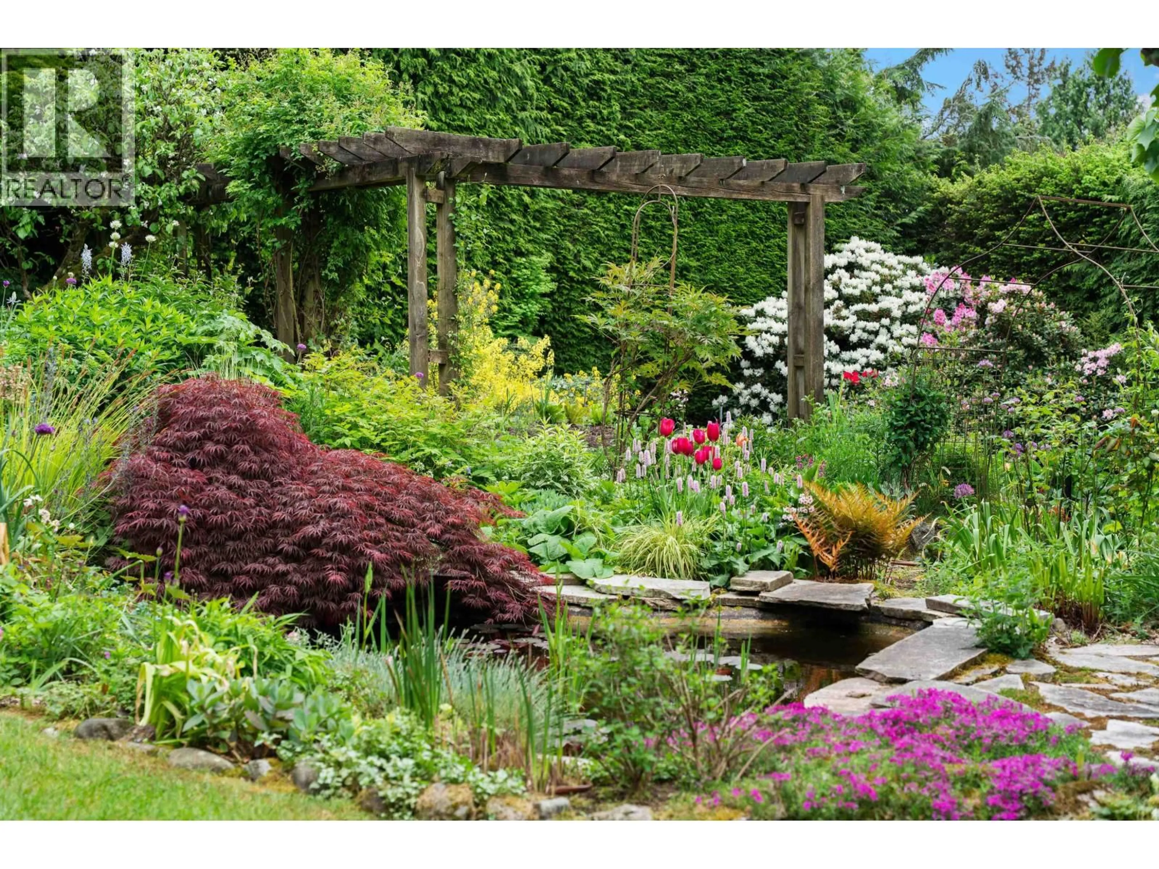 Patio, unknown for 2660 QUEENS AVENUE, West Vancouver British Columbia V7V2Z1