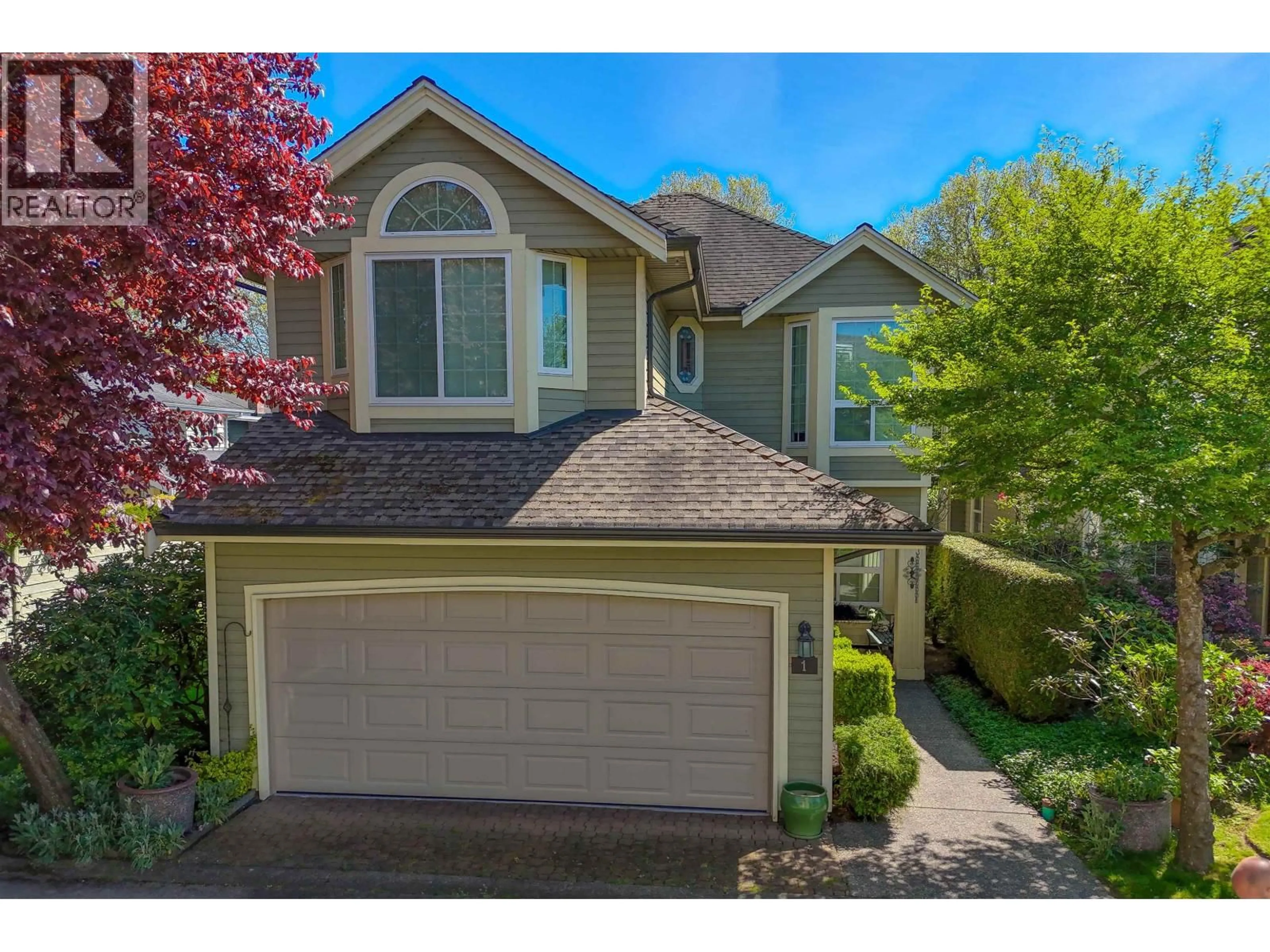 Home with vinyl exterior material, street for 1 - 11100 RAILWAY AVENUE, Richmond British Columbia V7E6J8