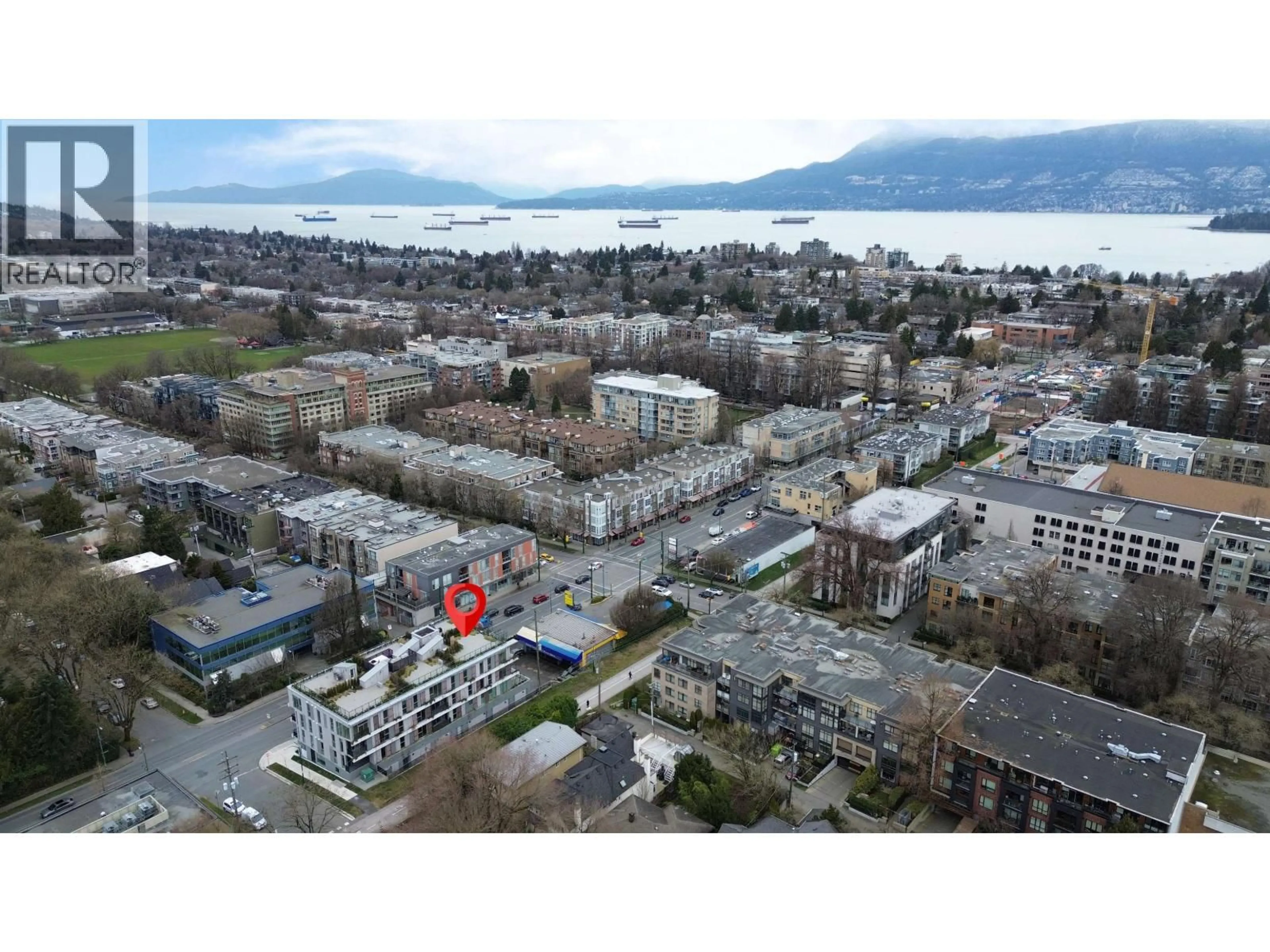 A pic from outside/outdoor area/front of a property/back of a property/a pic from drone, mountain view for 404 - 2888 ARBUTUS STREET, Vancouver British Columbia V6J0J1