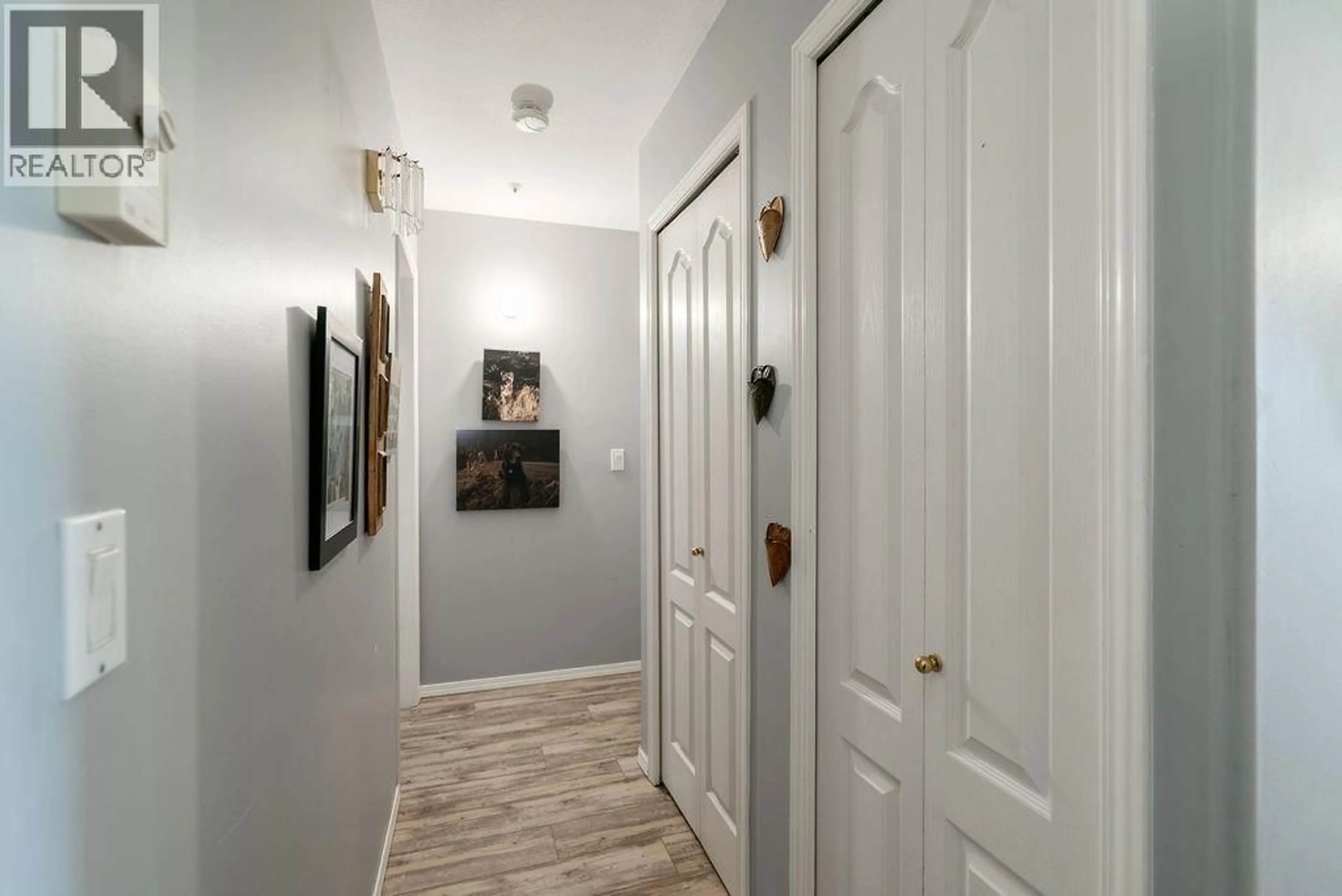 Indoor entryway for 203 - 19130 FORD ROAD, Pitt Meadows British Columbia V3Y2P1