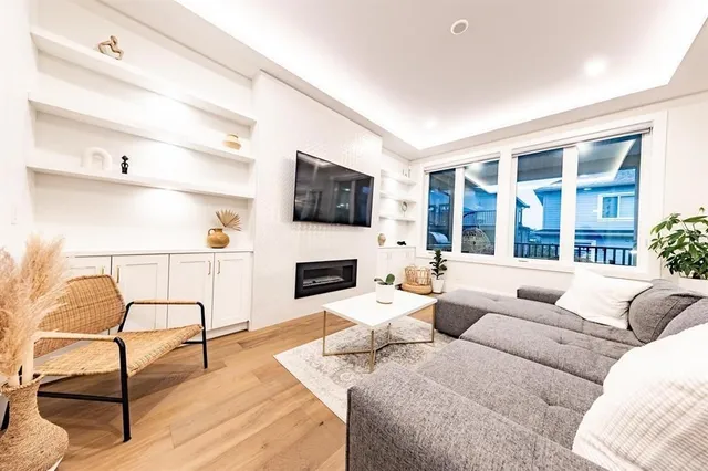 17849 BARNSTON DRIVE EAST, Surrey 3