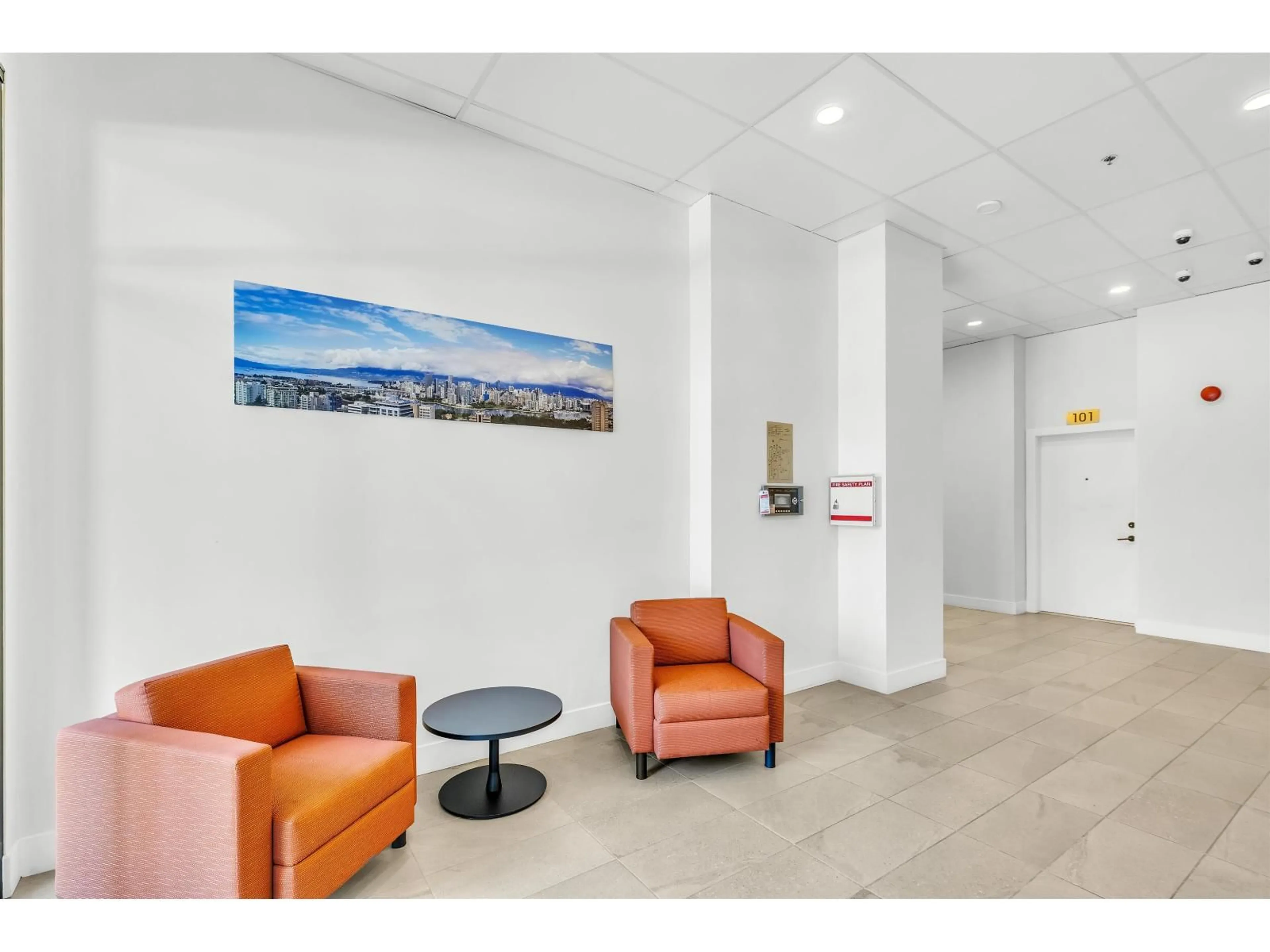 Lobby for 212 - 14818 60 AVENUE, Surrey British Columbia V3S0B5