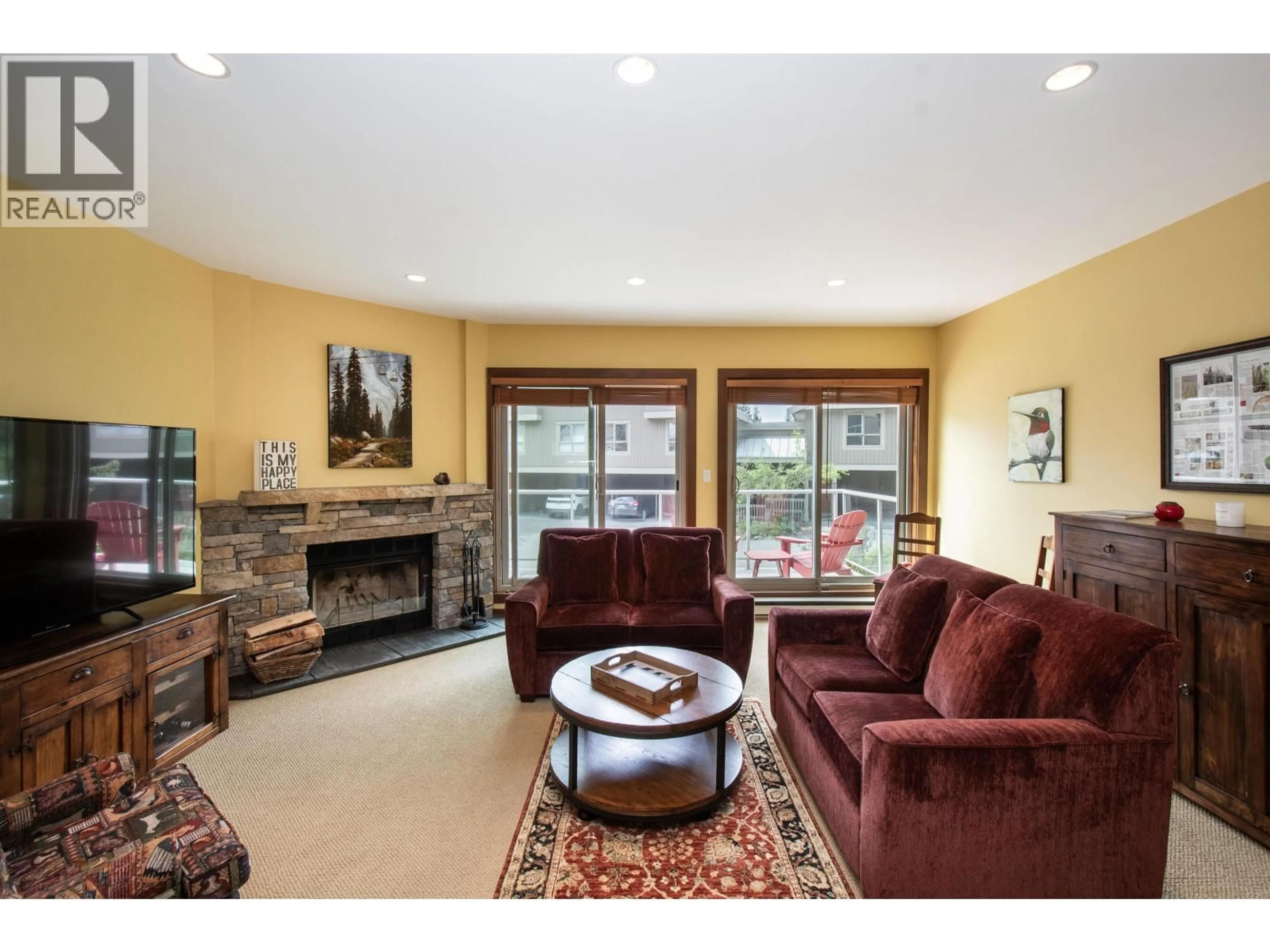 Living room with furniture, unknown for 3123 ST MORITZ CRESCENT, Whistler British Columbia V8E0V8