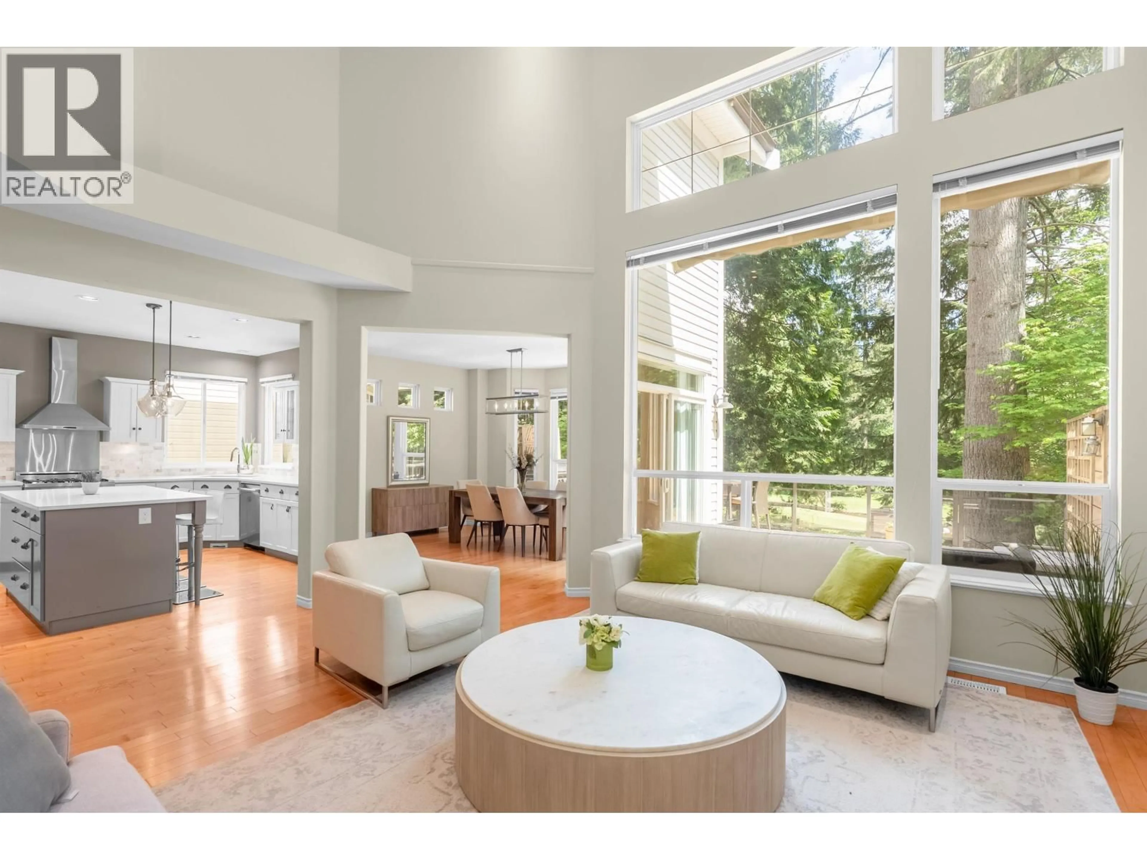 Living room with furniture, unknown for 3303 CHARTWELL, Coquitlam British Columbia V3E3N1