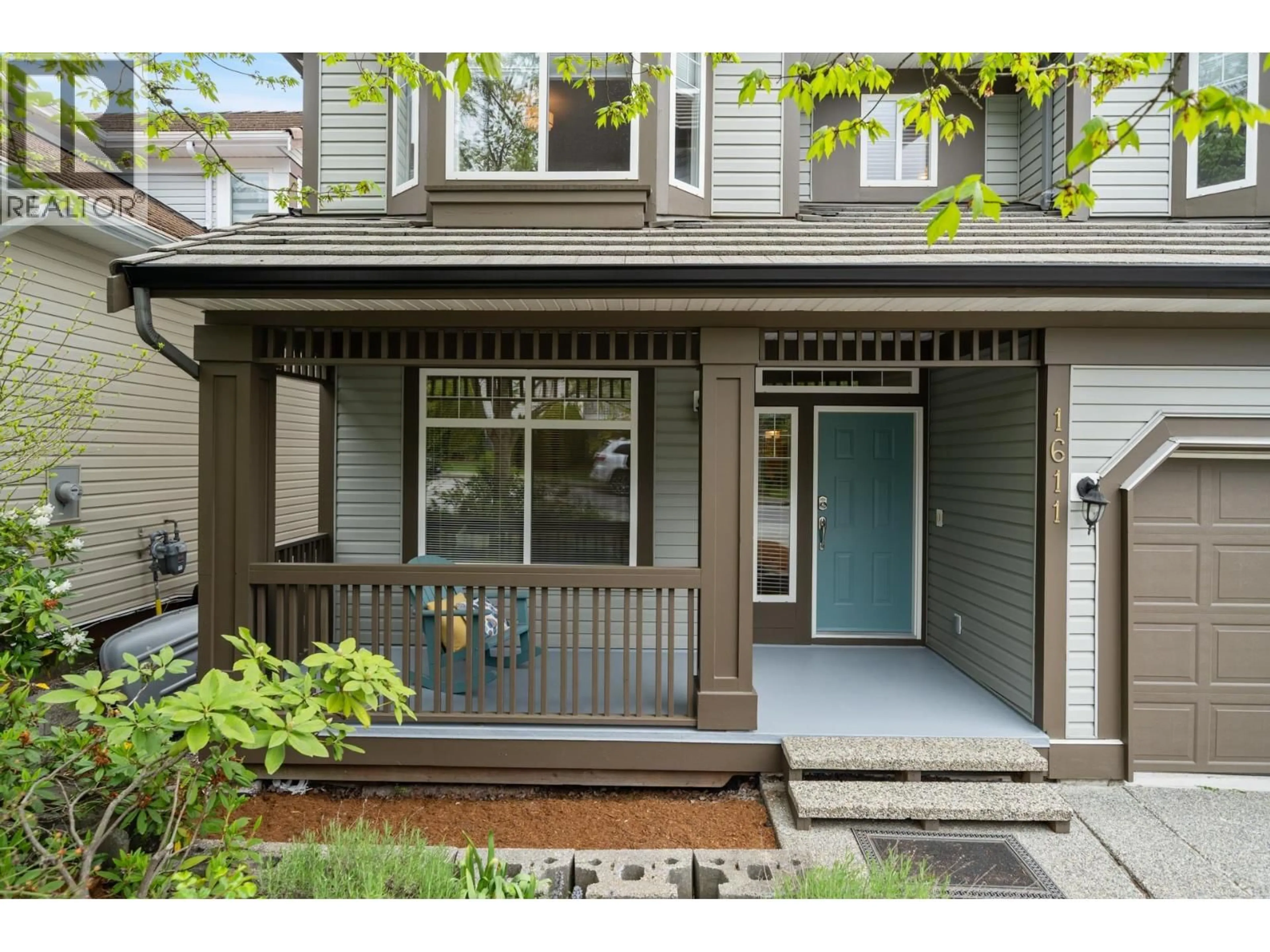 Indoor entryway for 1611 STONERIDGE LANE, Coquitlam British Columbia V3E3K9