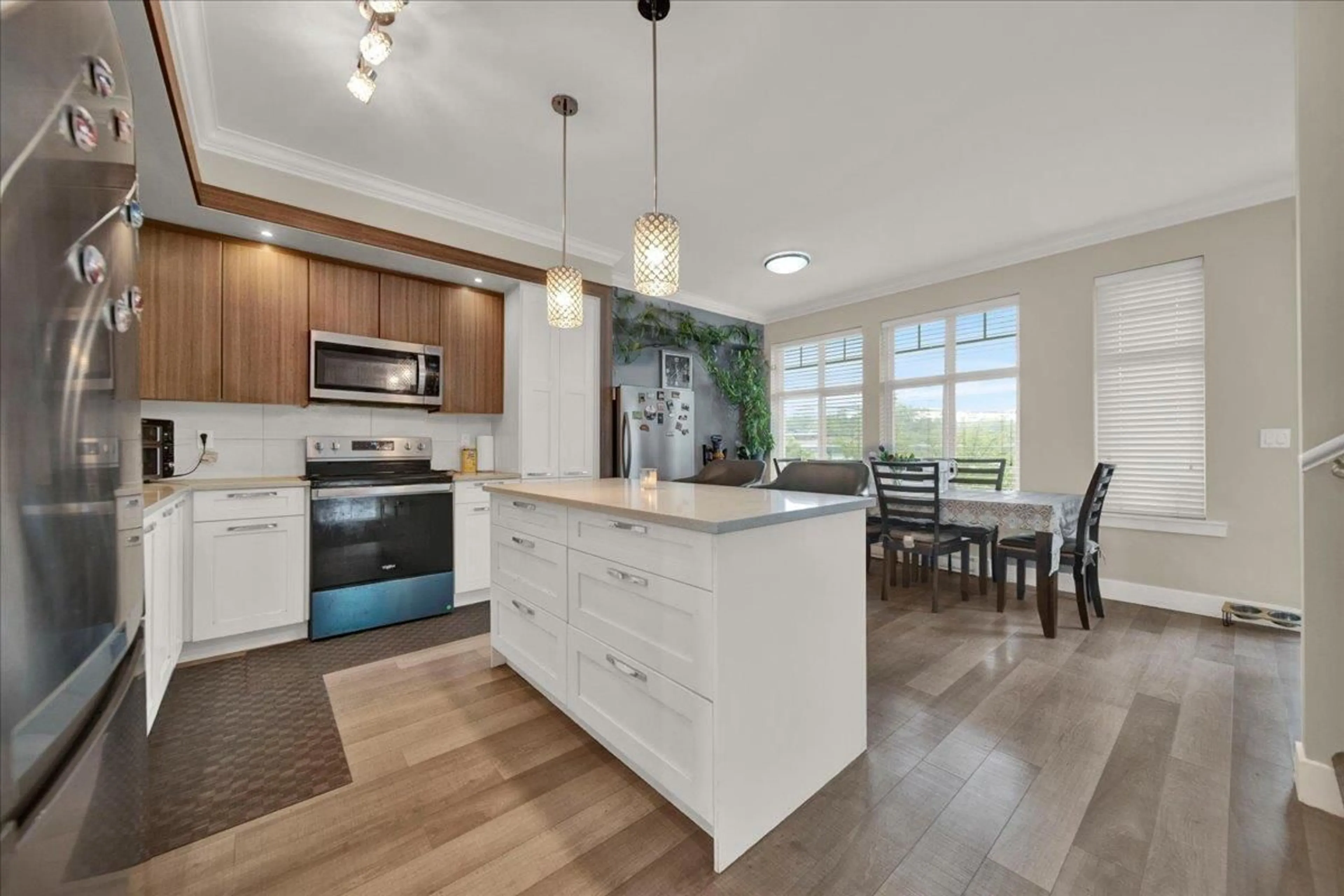Open concept kitchen, unknown for 1 - 6350 142 STREET, Surrey British Columbia V3X1B8