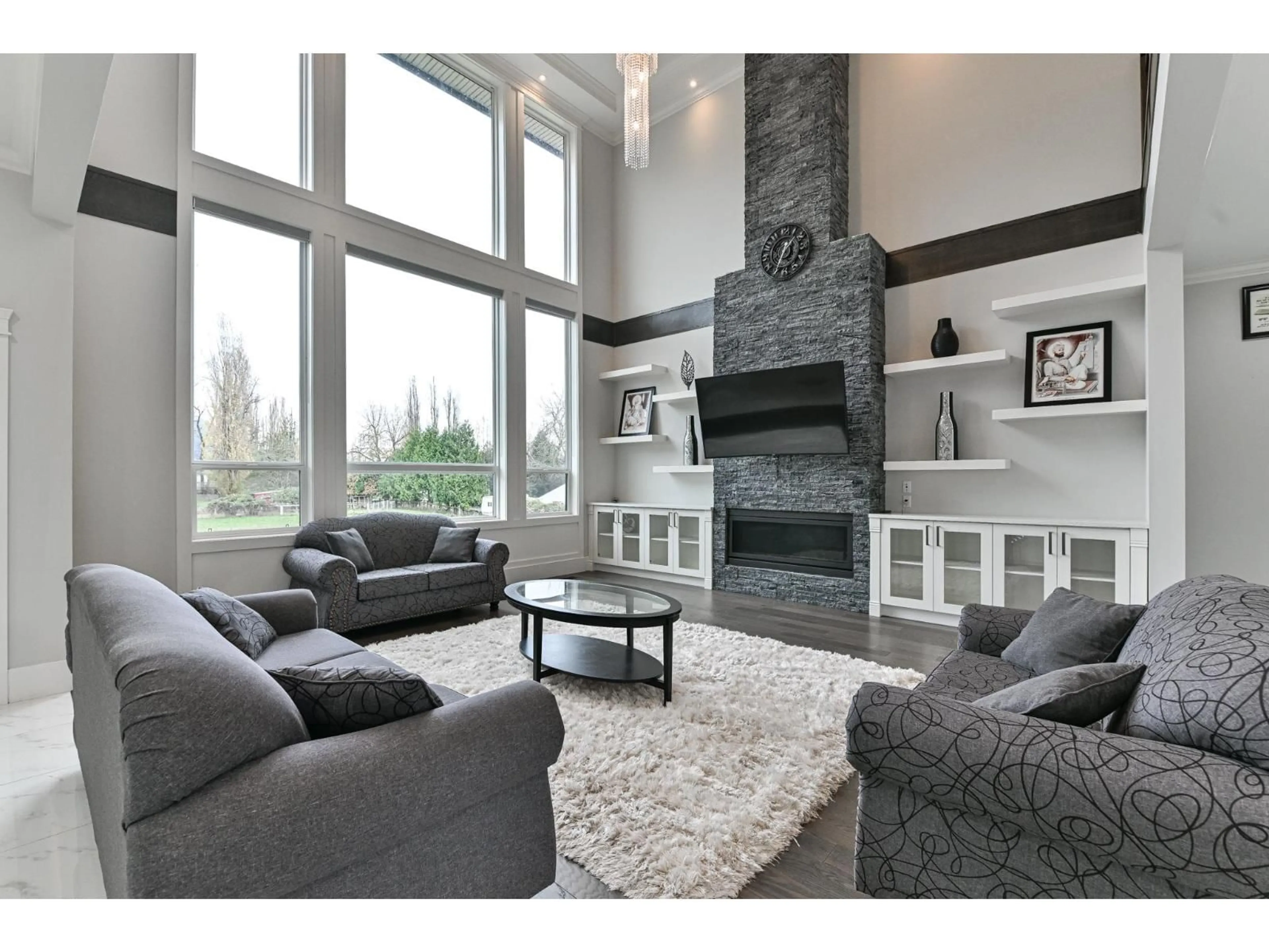Living room with furniture, unknown for 8528 SYLVESTER ROAD, Mission British Columbia V2V7K6