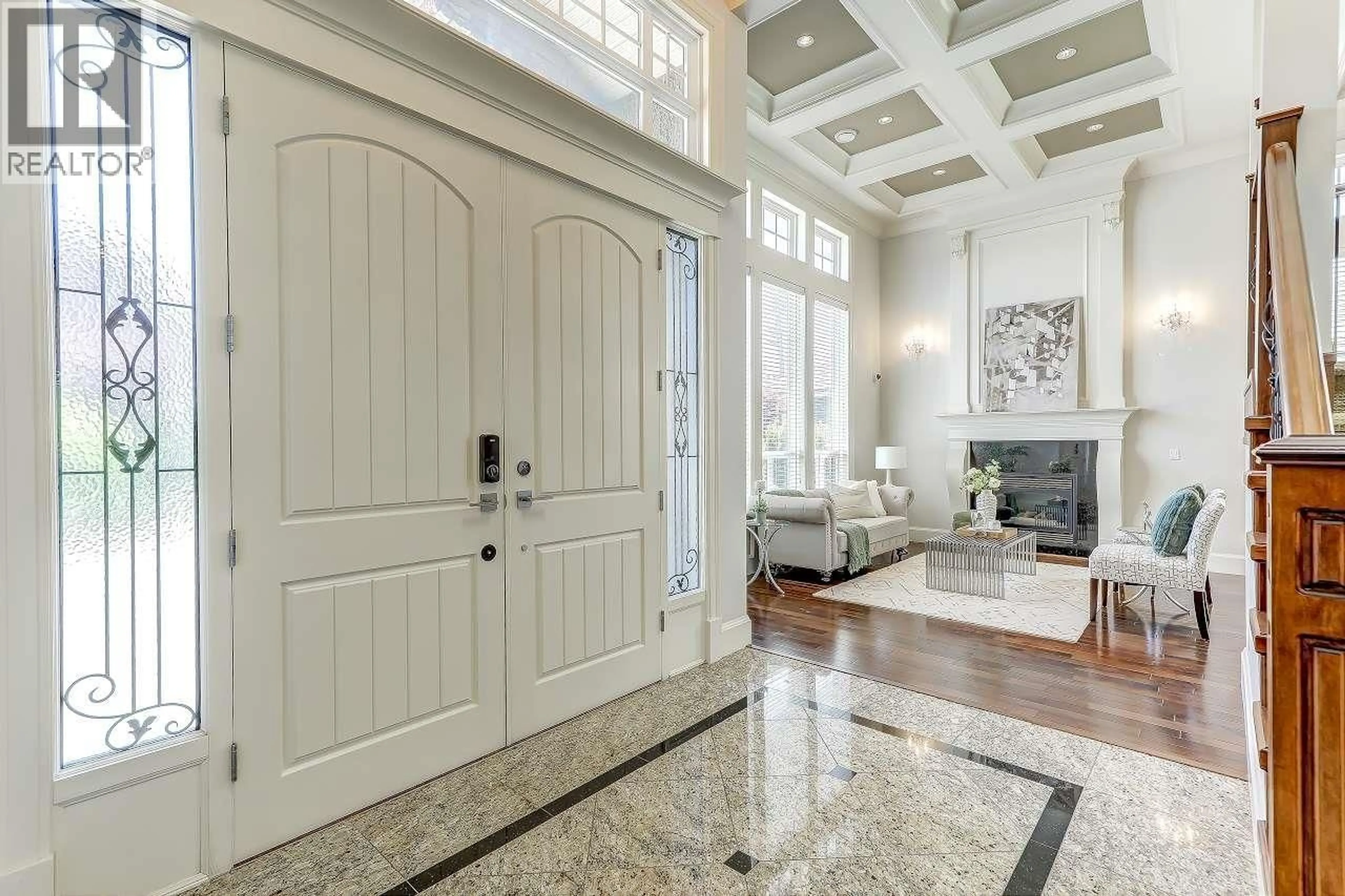 Indoor entryway for 8151 DALEMORE ROAD, Richmond British Columbia V7C2A5
