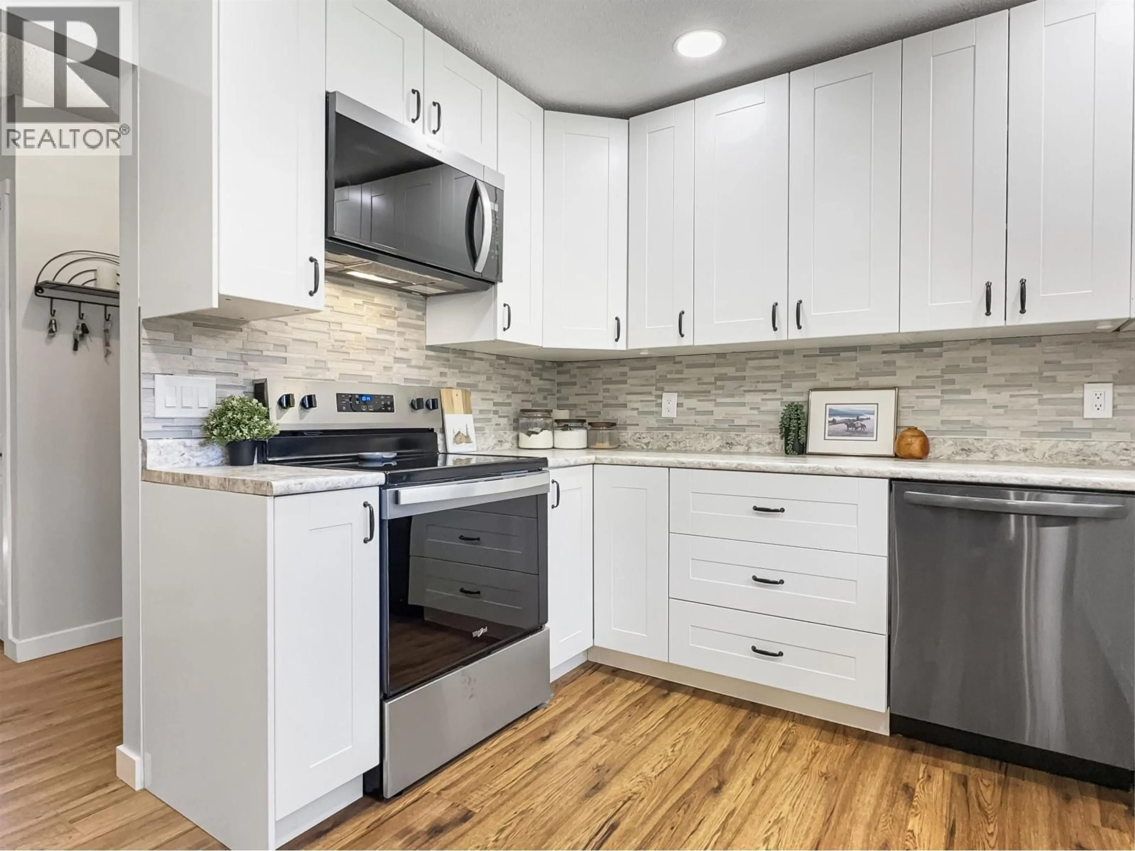 Open concept kitchen, unknown for 1341 HODGSON ROAD, Williams Lake British Columbia V2G4X9