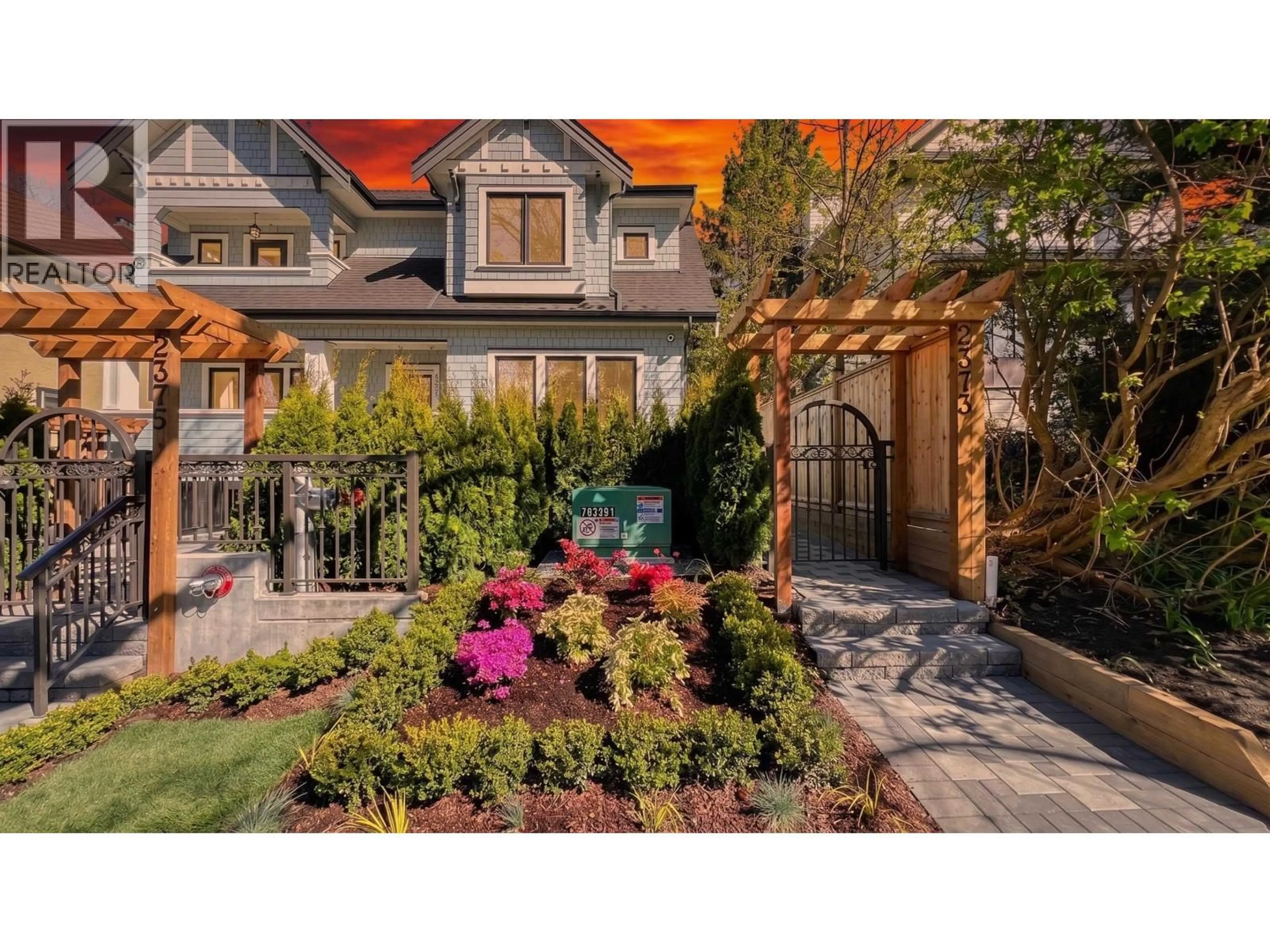 Unknown for 2373 7TH AVENUE, Vancouver British Columbia V6K1Y4