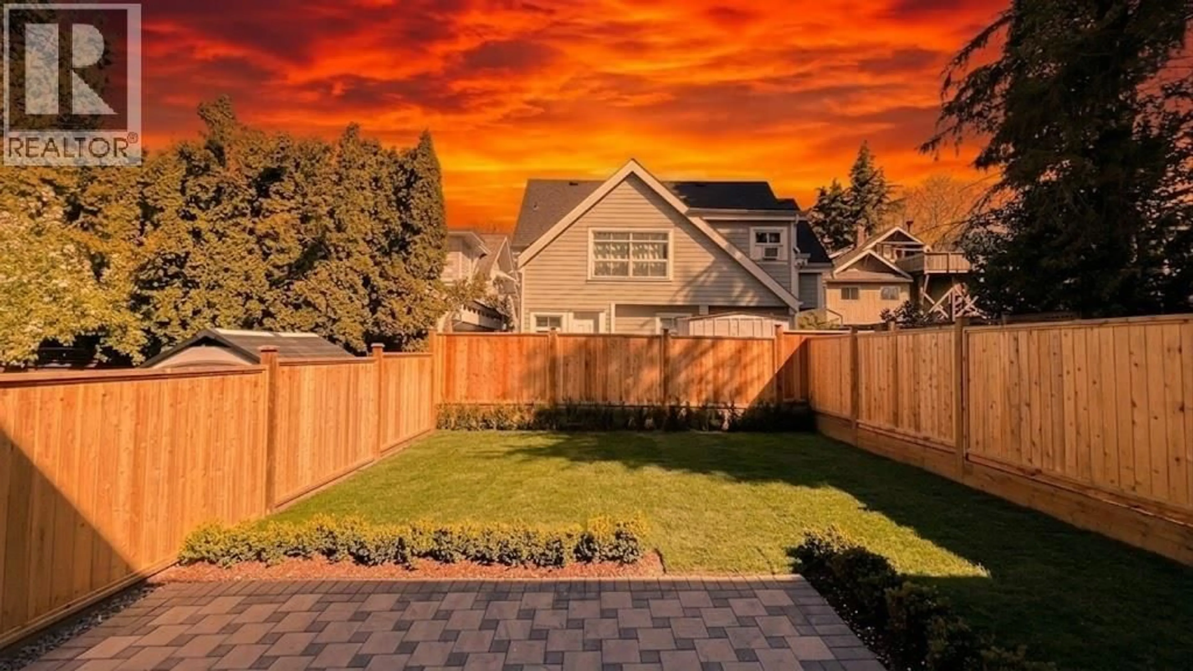 Unknown for 2373 7TH AVENUE, Vancouver British Columbia V6K1Y4
