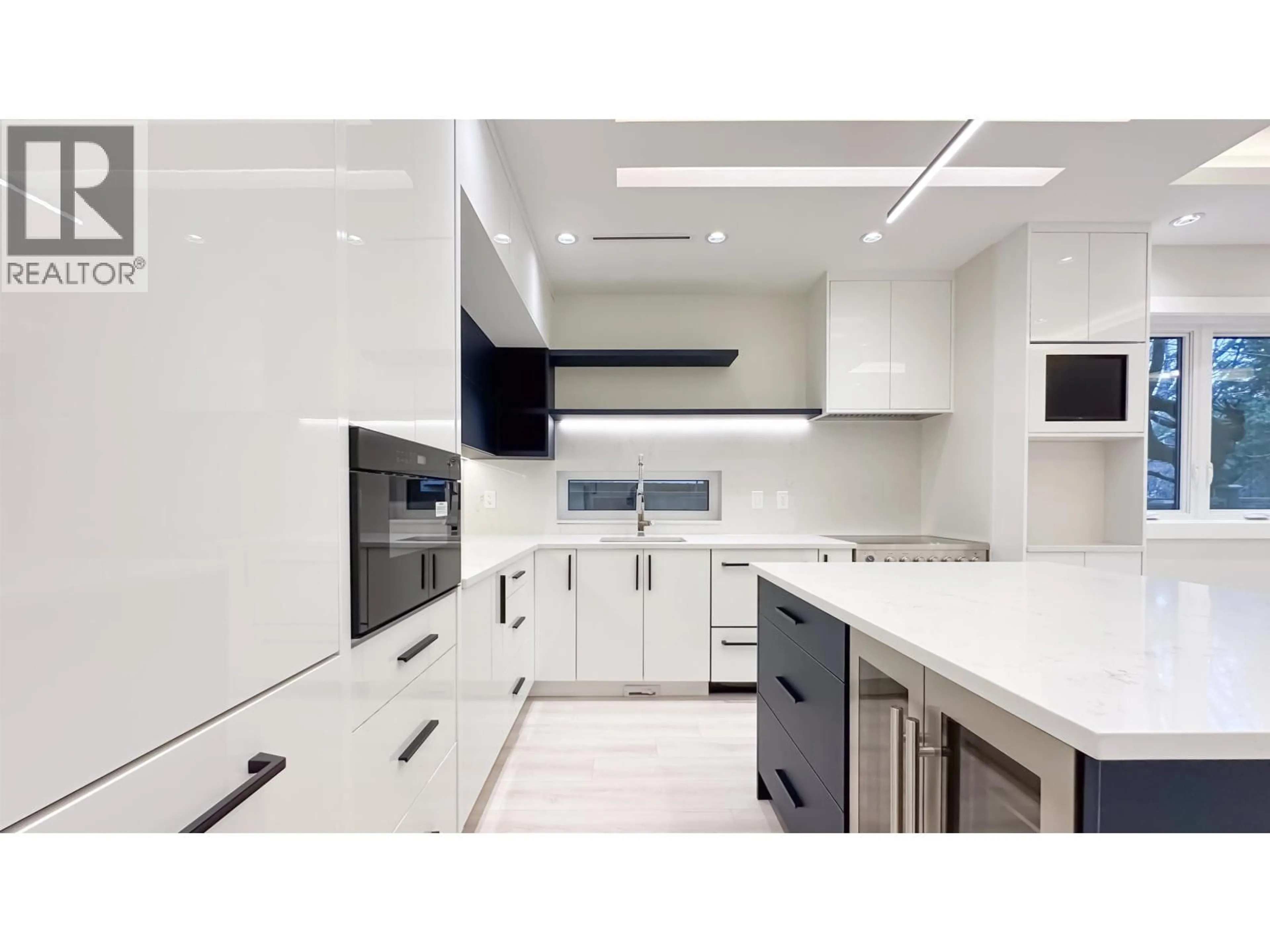 Contemporary kitchen, ceramic/tile floor for 2373 7TH AVENUE, Vancouver British Columbia V6K1Y4