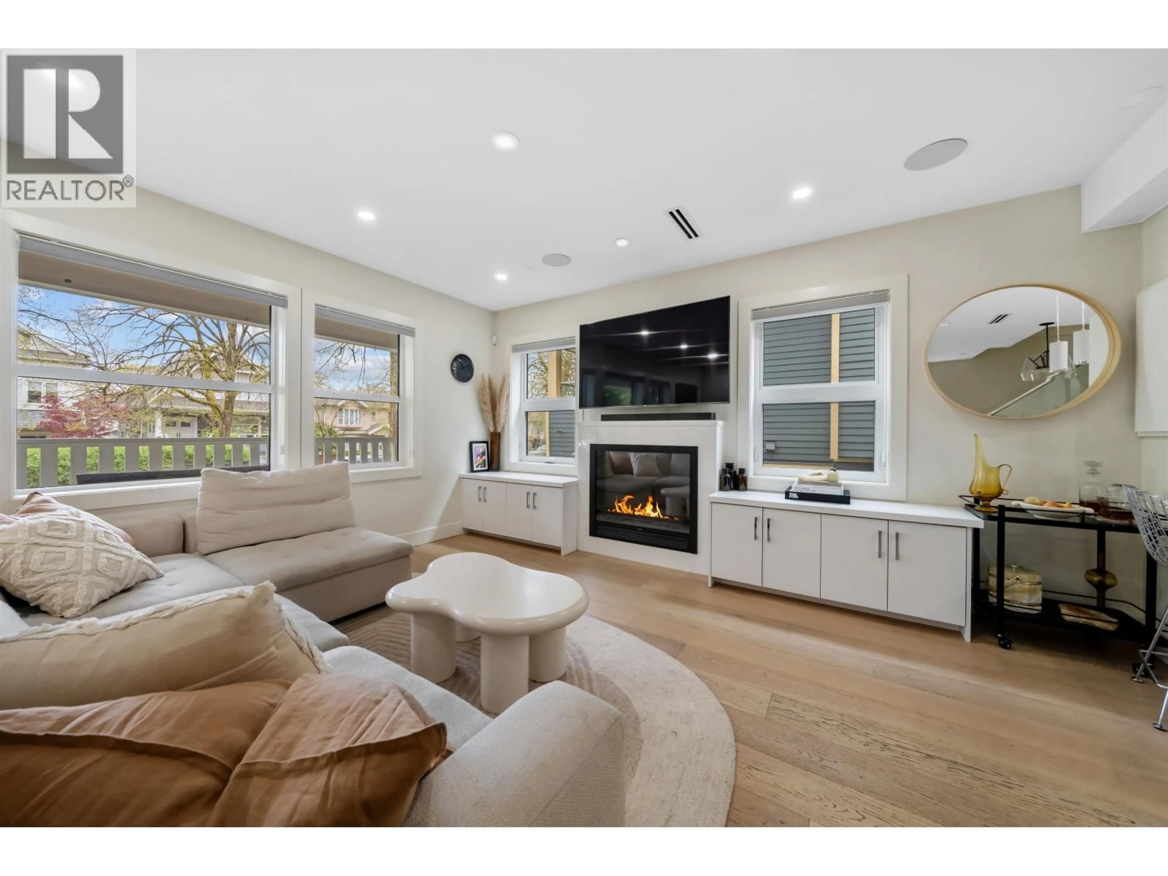 Living room with furniture, unknown for 1758 14TH AVENUE, Vancouver British Columbia V5N2E2