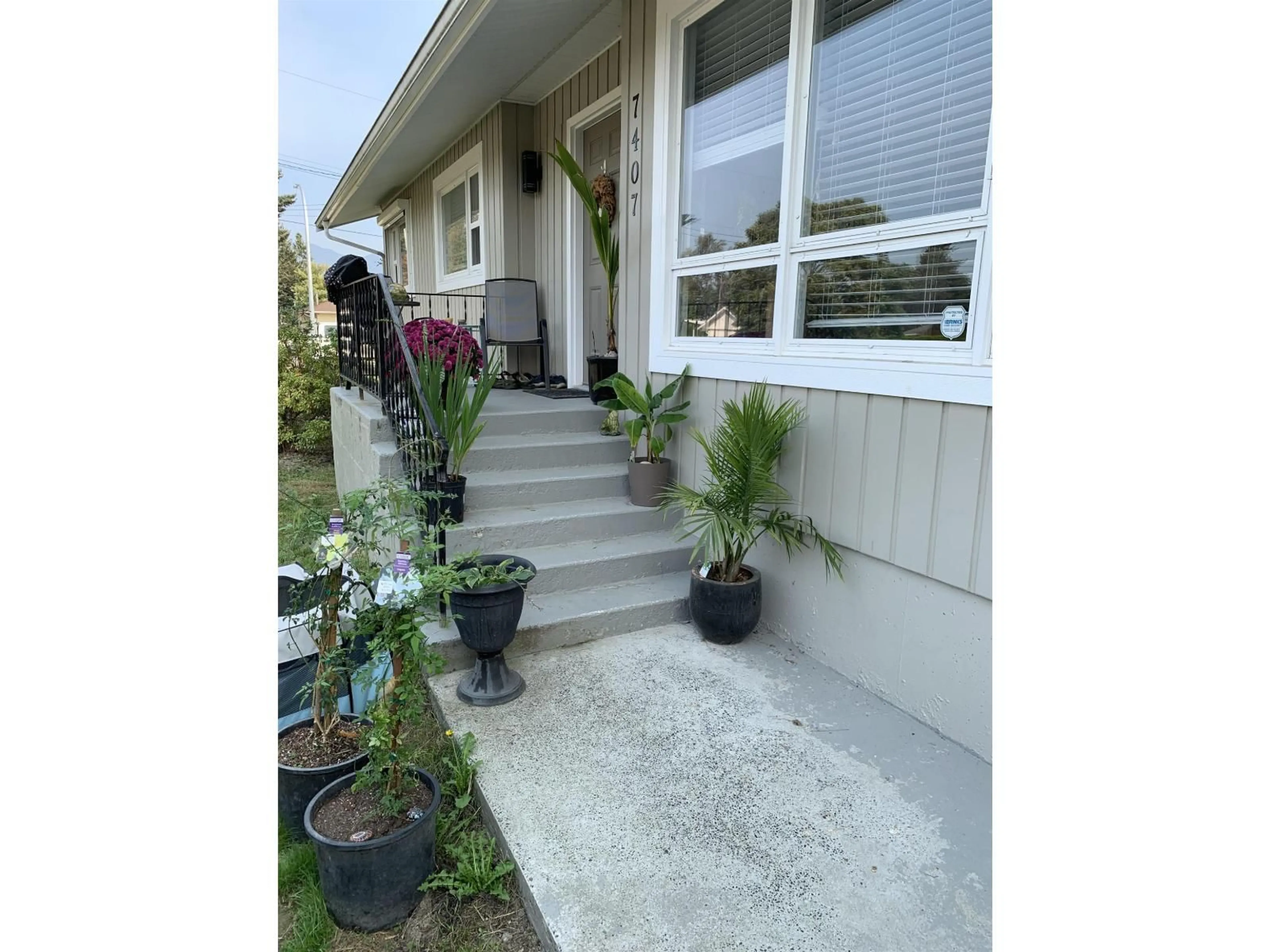 Unknown for 7407 CRESTWOOD DRIVE, Chilliwack British Columbia V2R1K2
