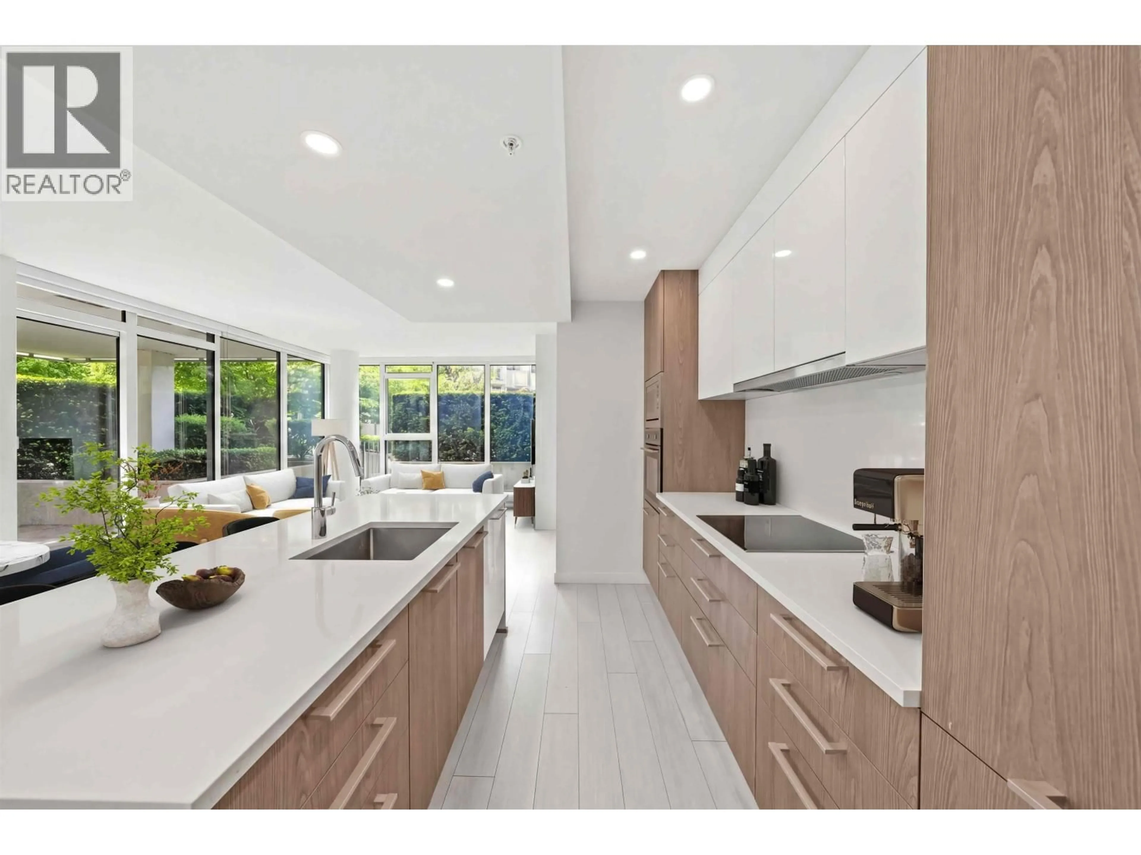 Unknown for 310 - 285 10TH AVENUE, Vancouver British Columbia V5T0H6