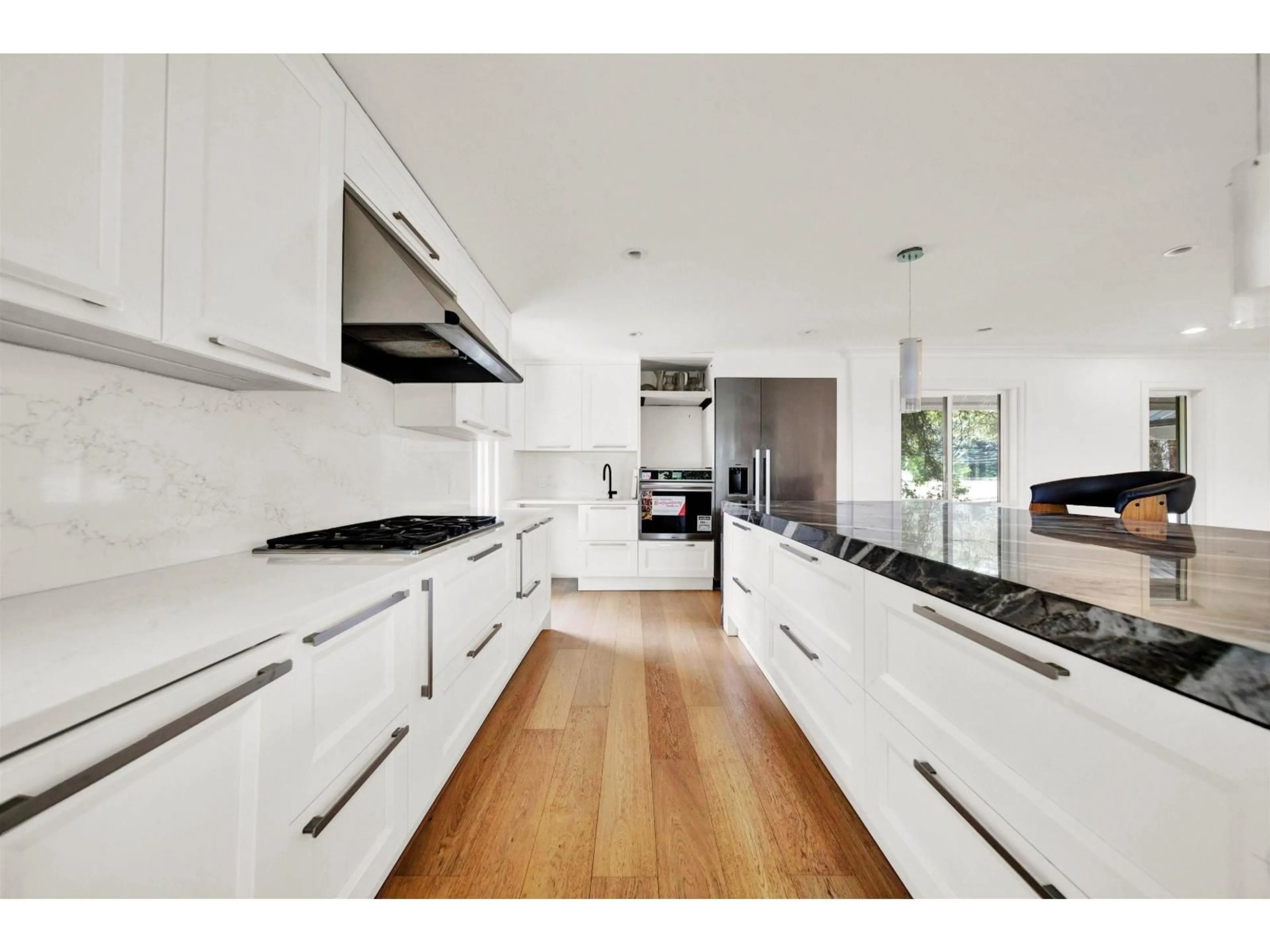 Contemporary kitchen, unknown for 29399 MARSH MCCORMICK ROAD, Abbotsford British Columbia V4X2B4