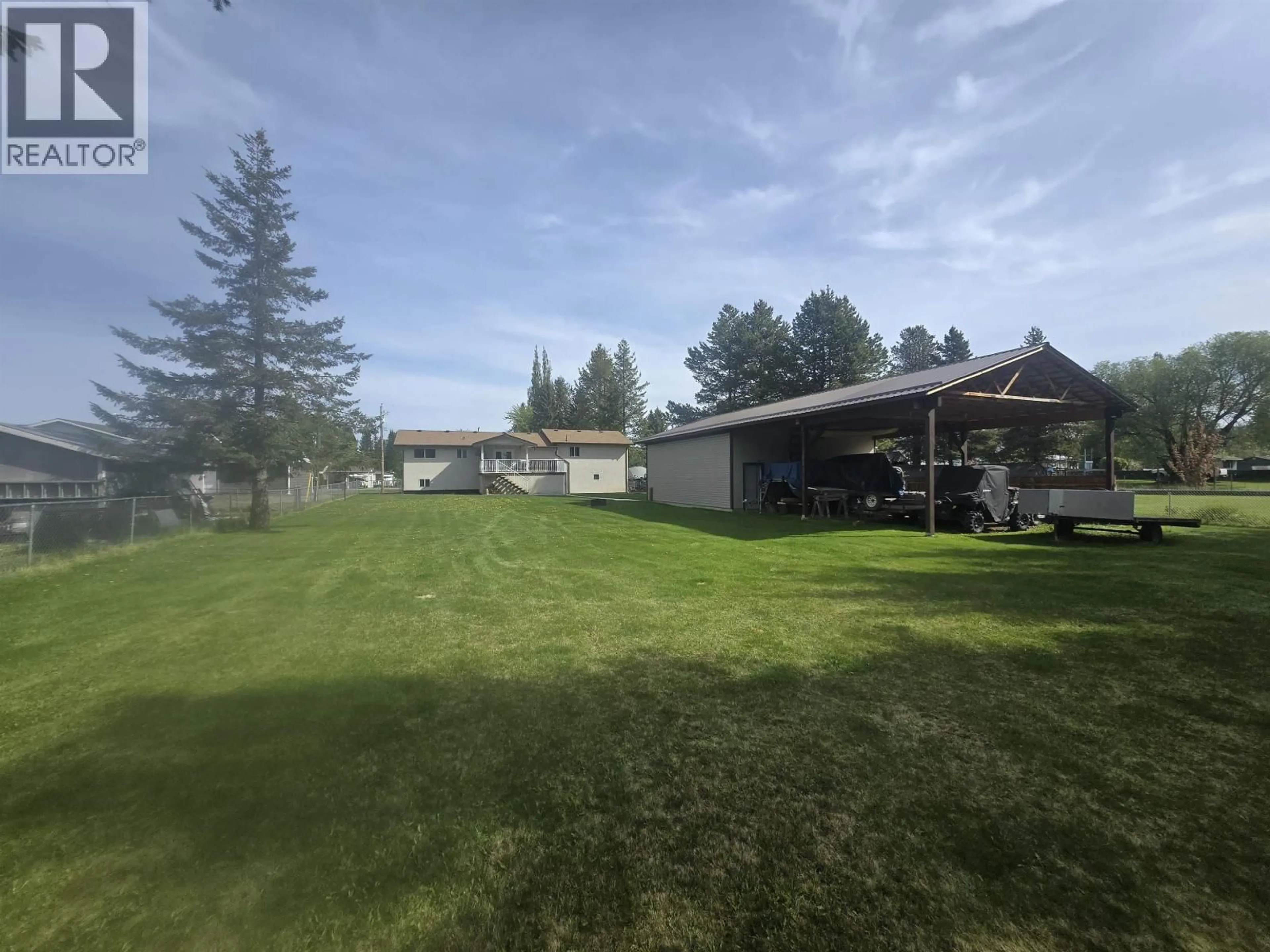 A pic from outside/outdoor area/front of a property/back of a property/a pic from drone, unknown for 1921 CYPRESS ROAD, Quesnel British Columbia V2J4B1