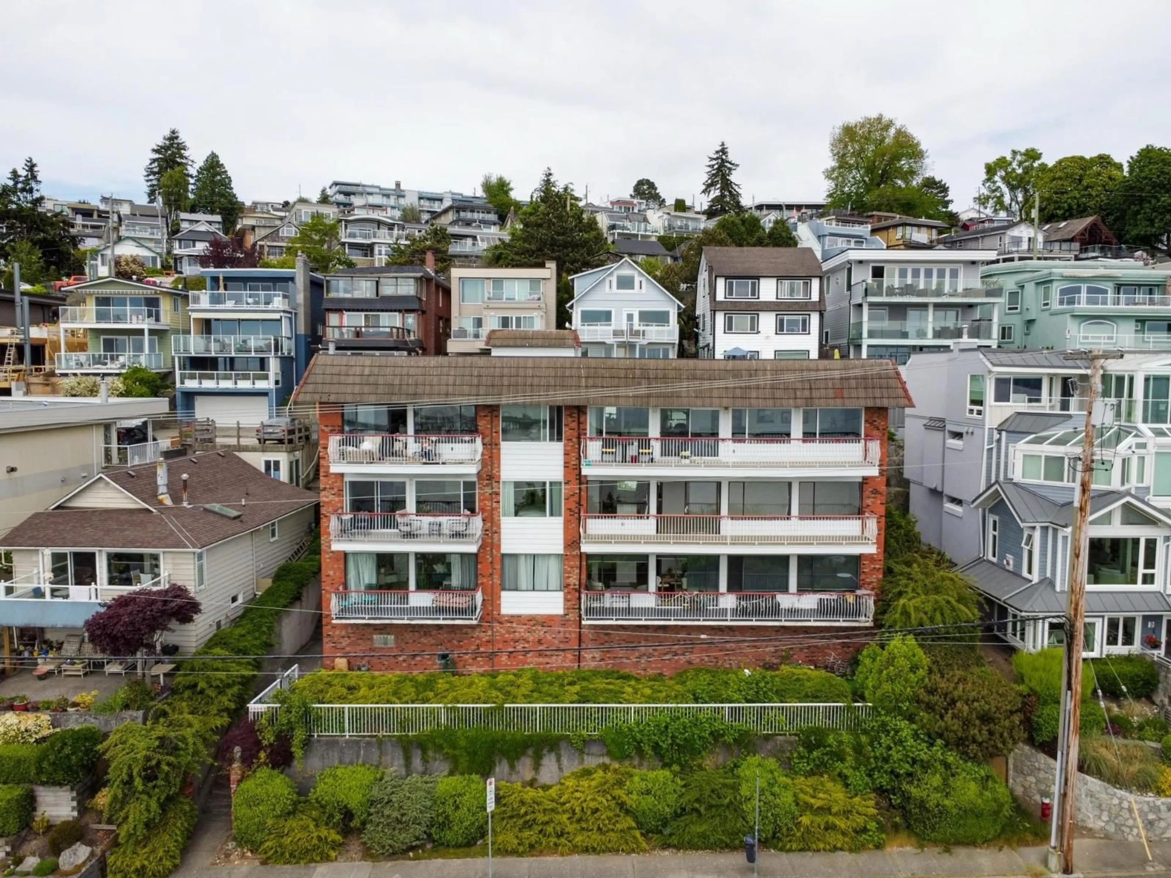 A pic from outside/outdoor area/front of a property/back of a property/a pic from drone, city buildings view from balcony for 202 - 15147 MARINE DRIVE, White Rock British Columbia V4B1C5