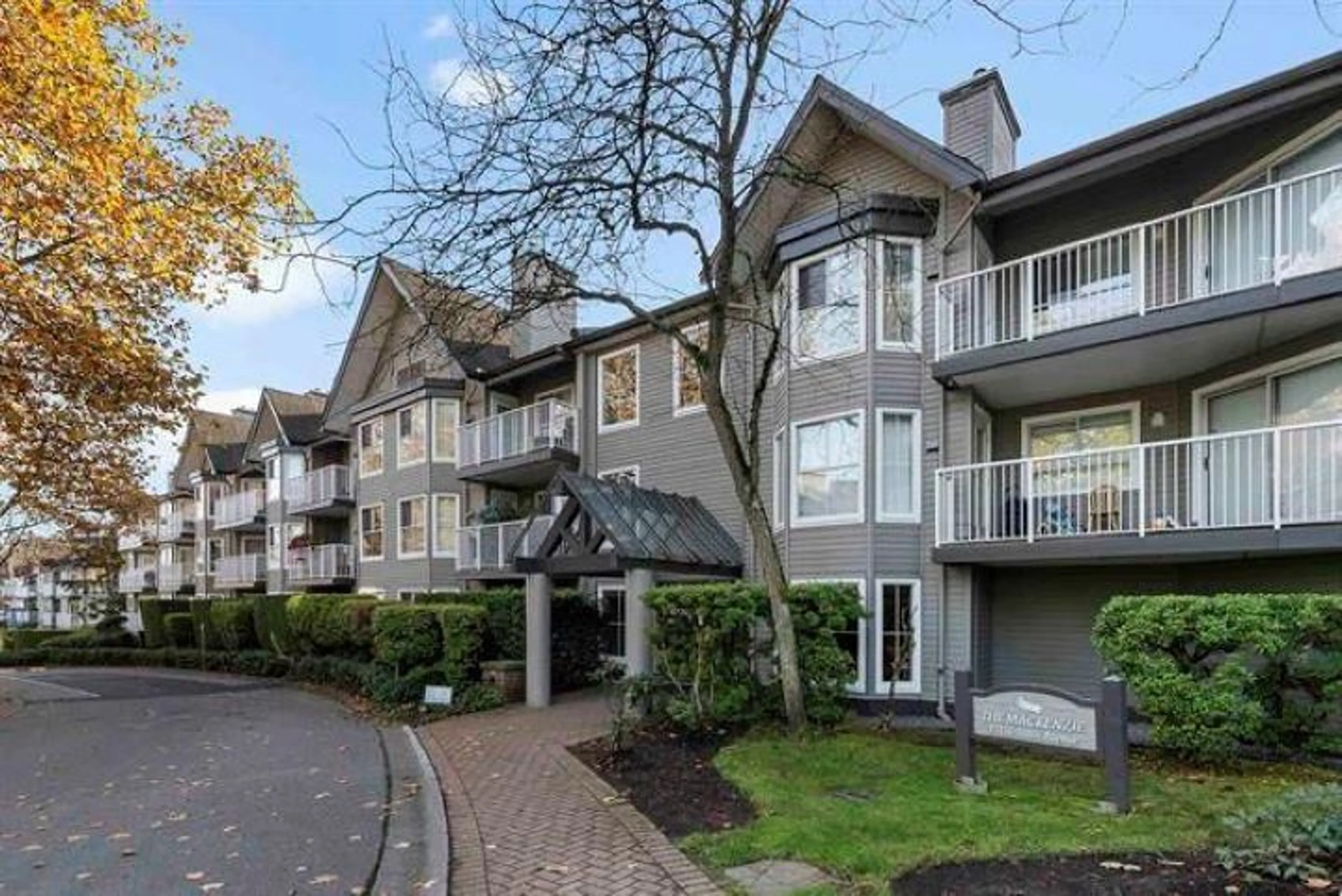 Unknown for 106 - 15130 108 AVENUE, Surrey British Columbia V3R0T8