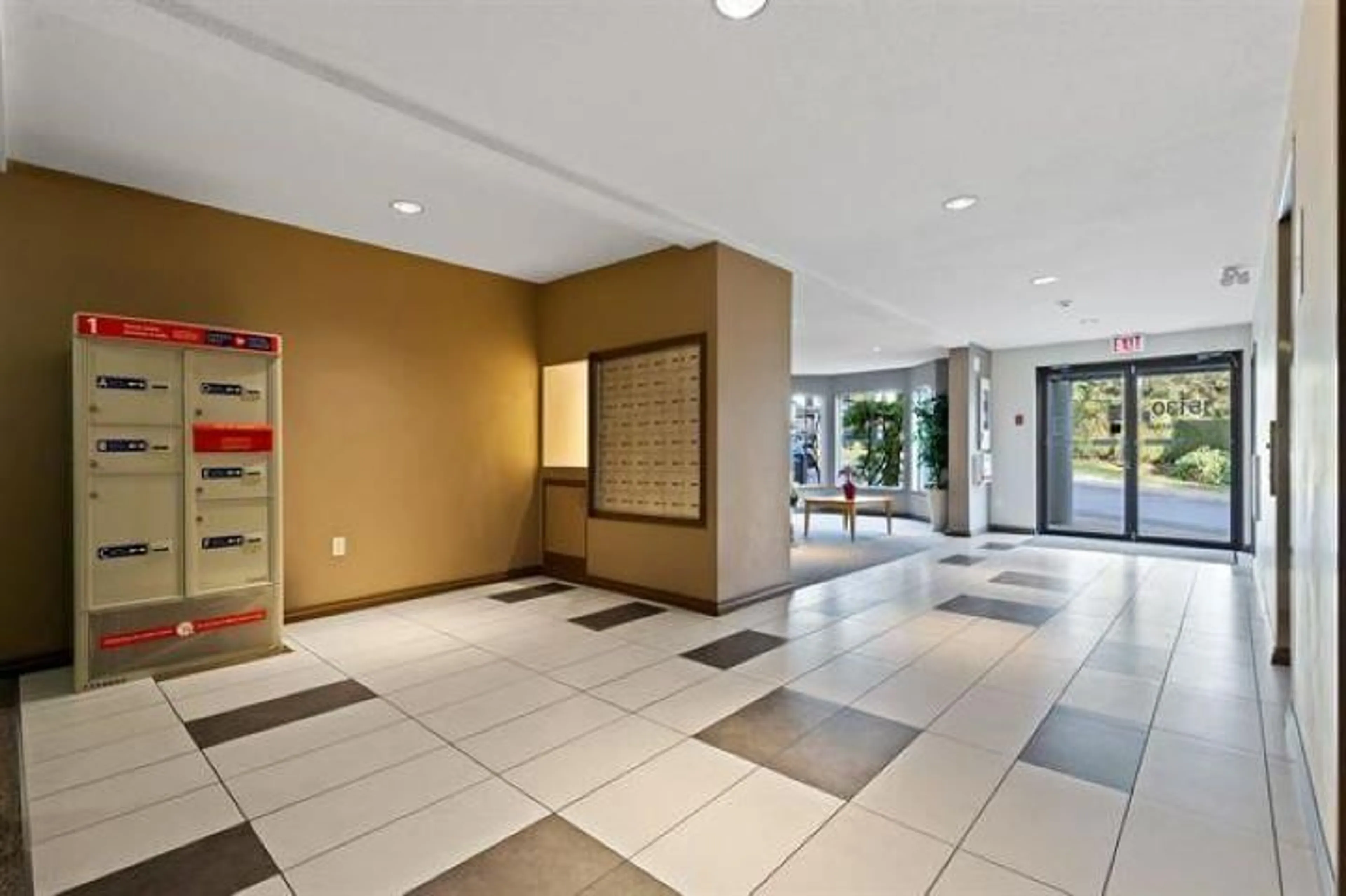 Lobby for 106 - 15130 108 AVENUE, Surrey British Columbia V3R0T8