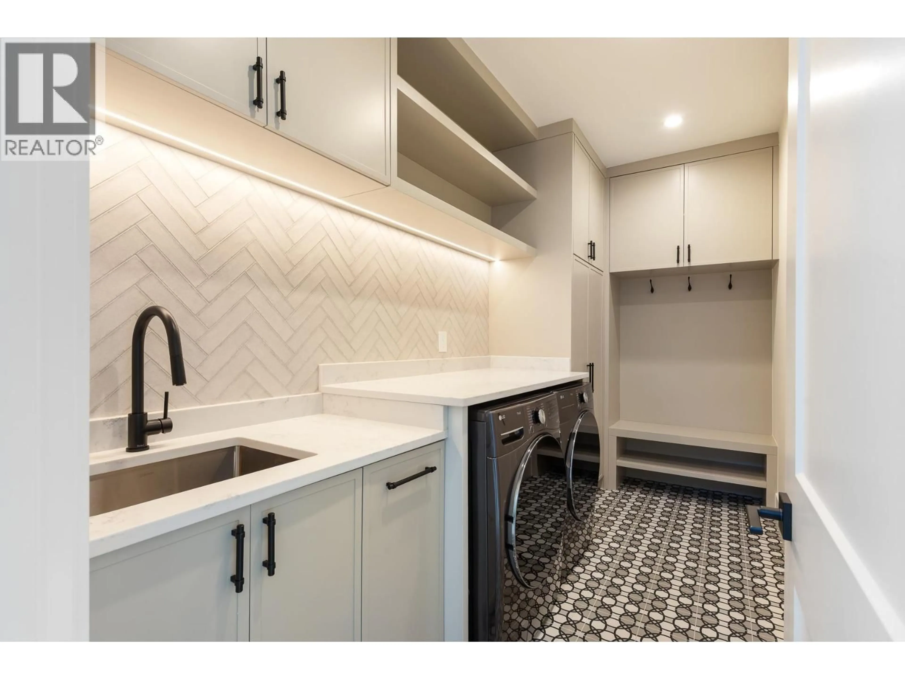 Laundry room for 3502 DANIELSON DRIVE, Coquitlam British Columbia V3E3H2