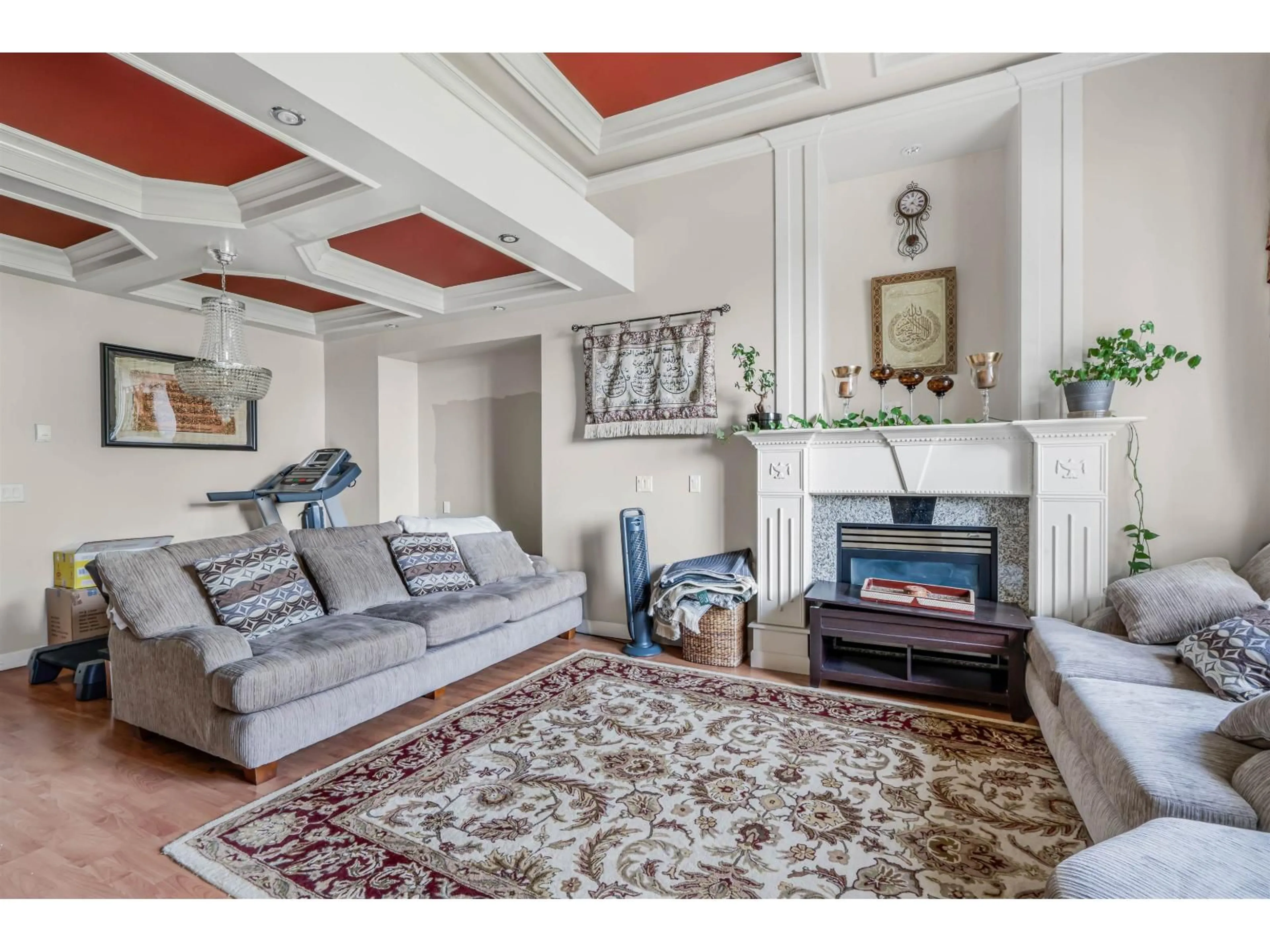 Living room with furniture, unknown for 6753 134A STREET, Surrey British Columbia V3W5W2
