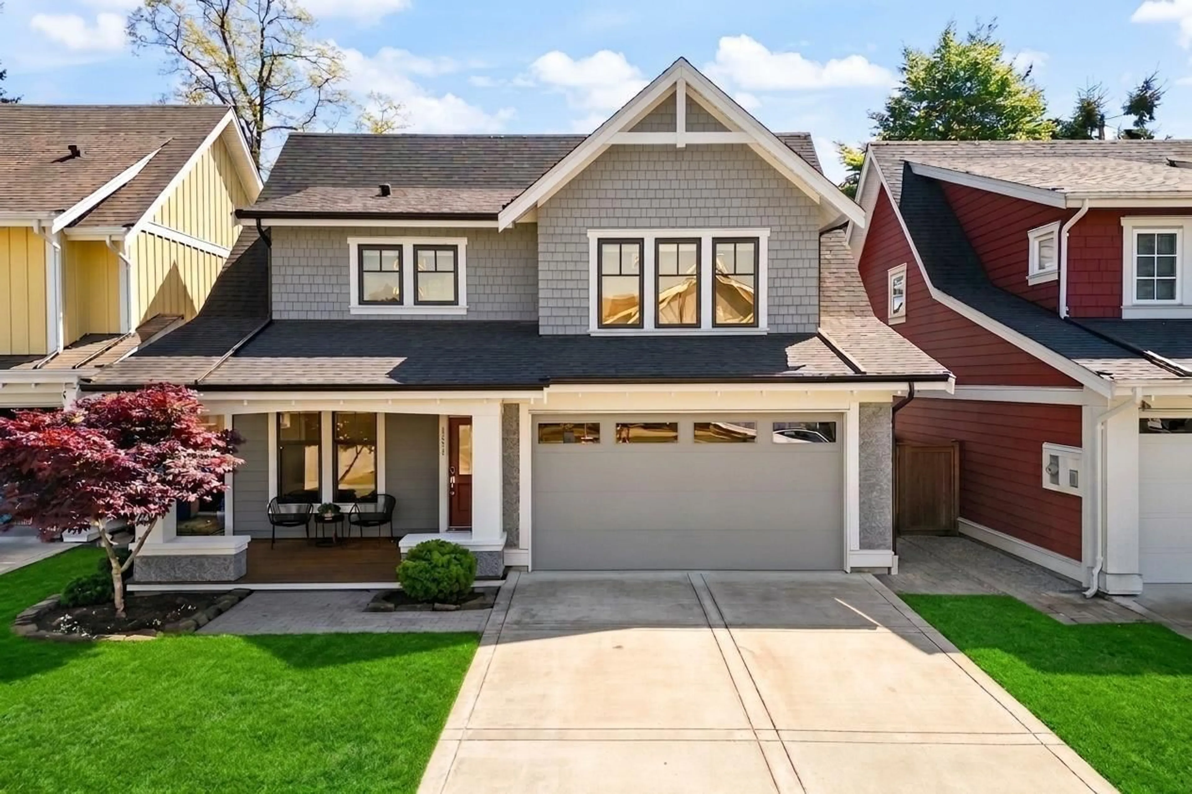 Home with vinyl exterior material, street for 1516 129A STREET, Surrey British Columbia V4A4C2