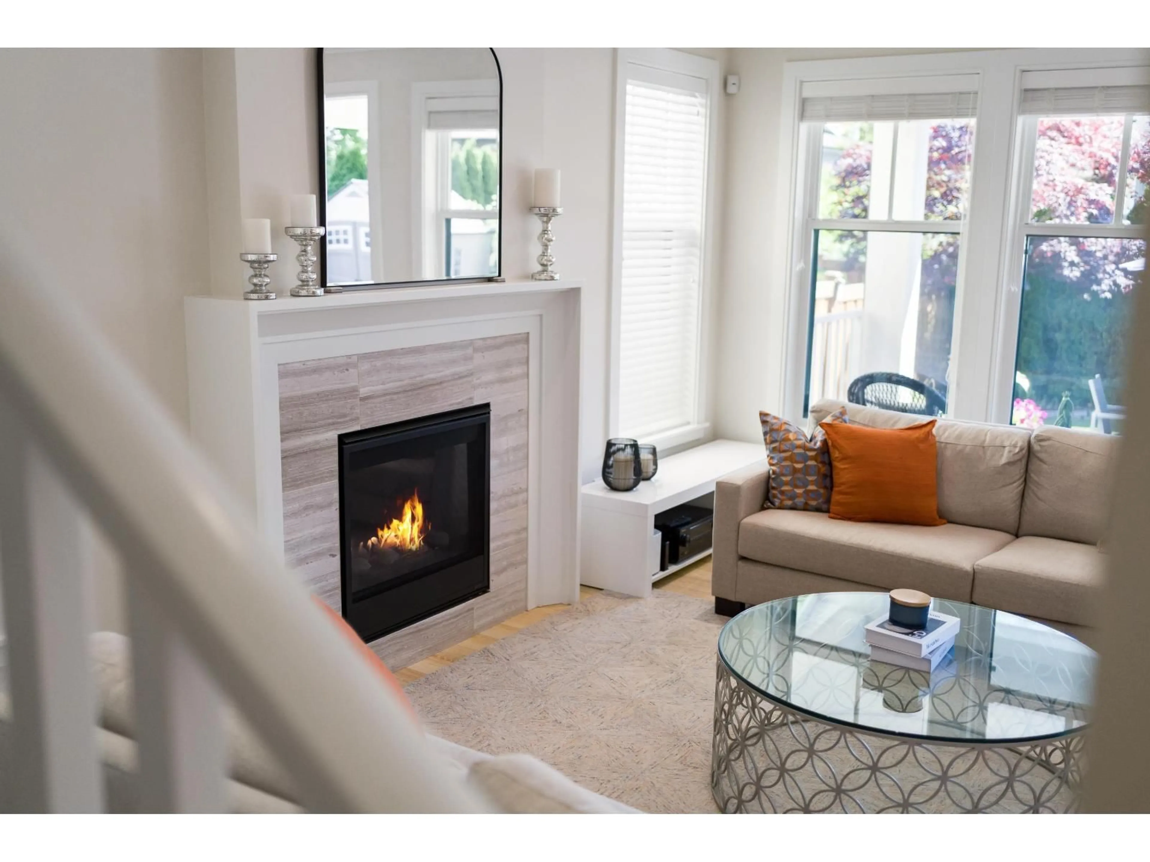Living room with furniture, ceramic/tile floor for 1516 129A STREET, Surrey British Columbia V4A4C2