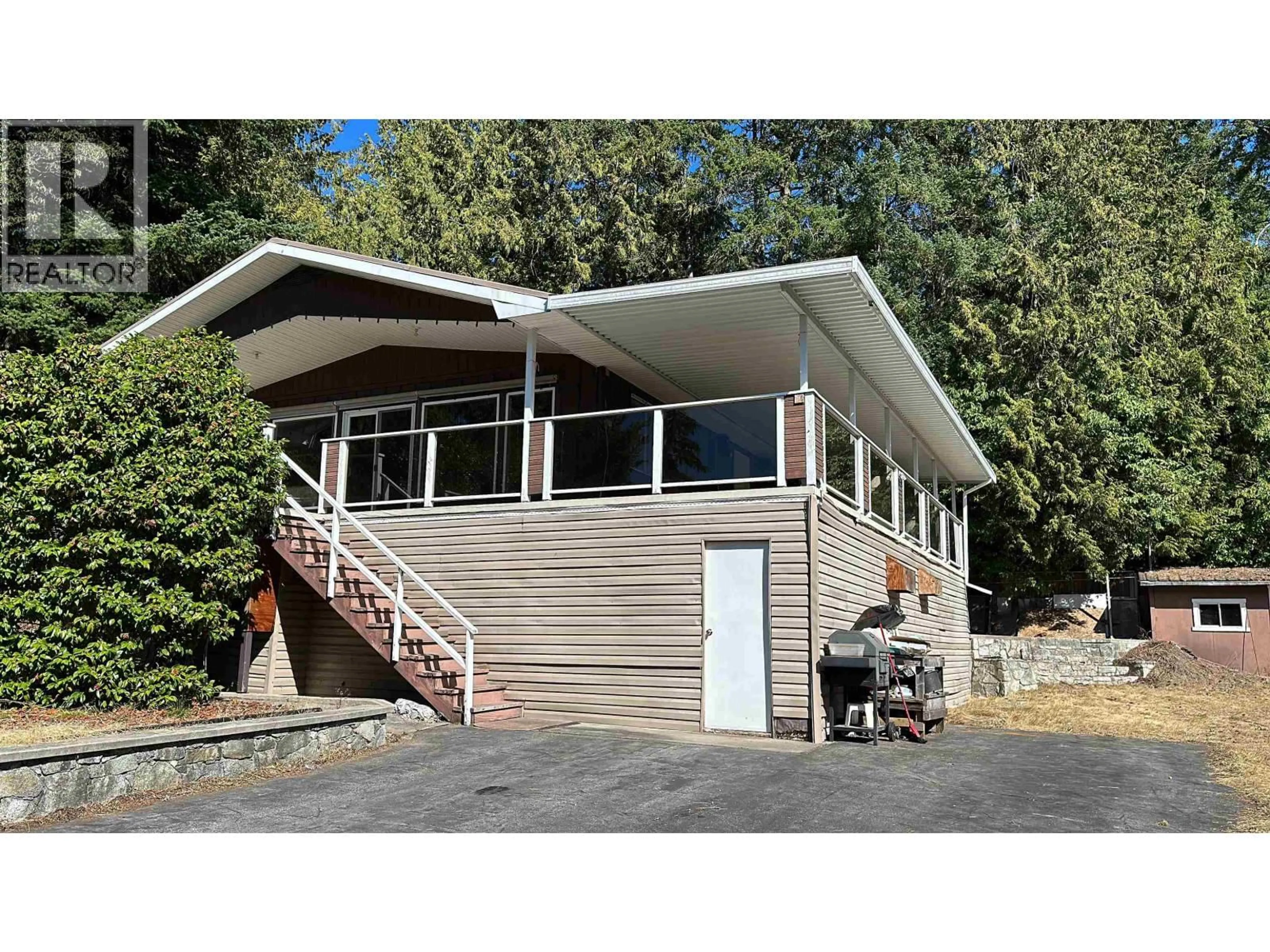 Home with vinyl exterior material, unknown for 5092 JOHNSTONE ROAD, Madeira Park British Columbia V0N2H0