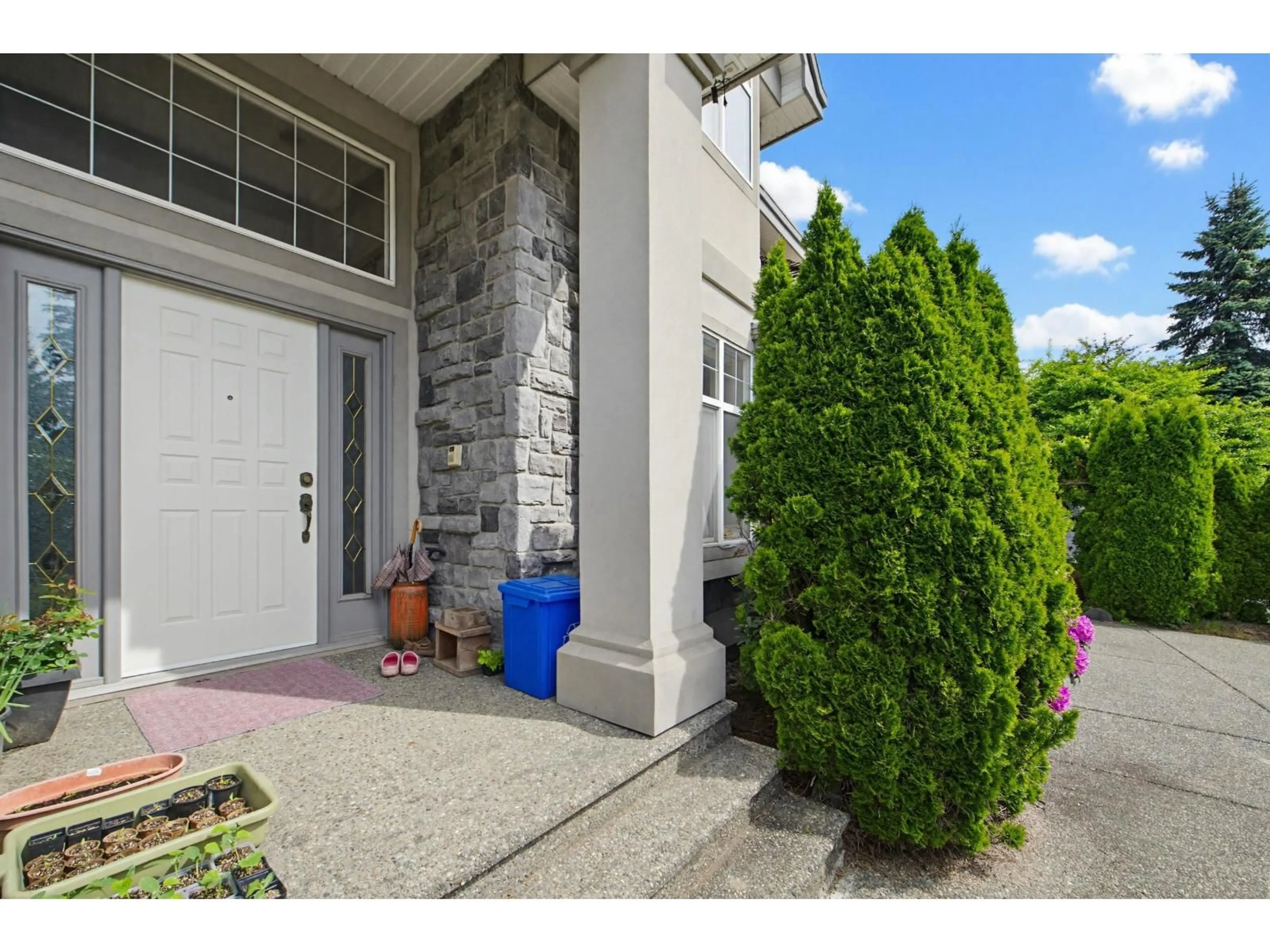 Indoor entryway for 10485 168A STREET, Surrey British Columbia V4N5A8