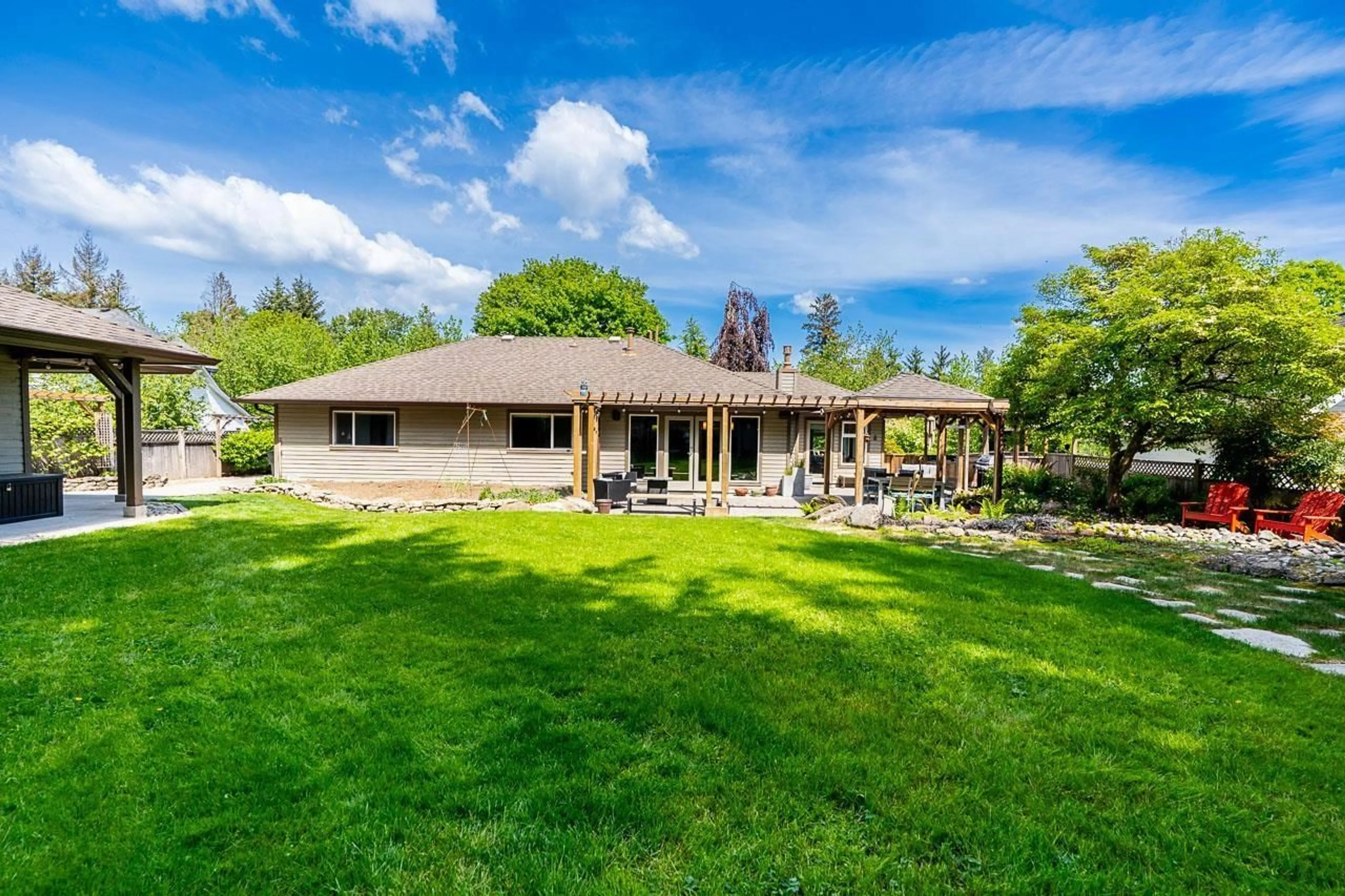 A pic from outside/outdoor area/front of a property/back of a property/a pic from drone, water/lake/river/ocean view for 6123 KILLARNEY DRIVE, Surrey British Columbia V3S5W8