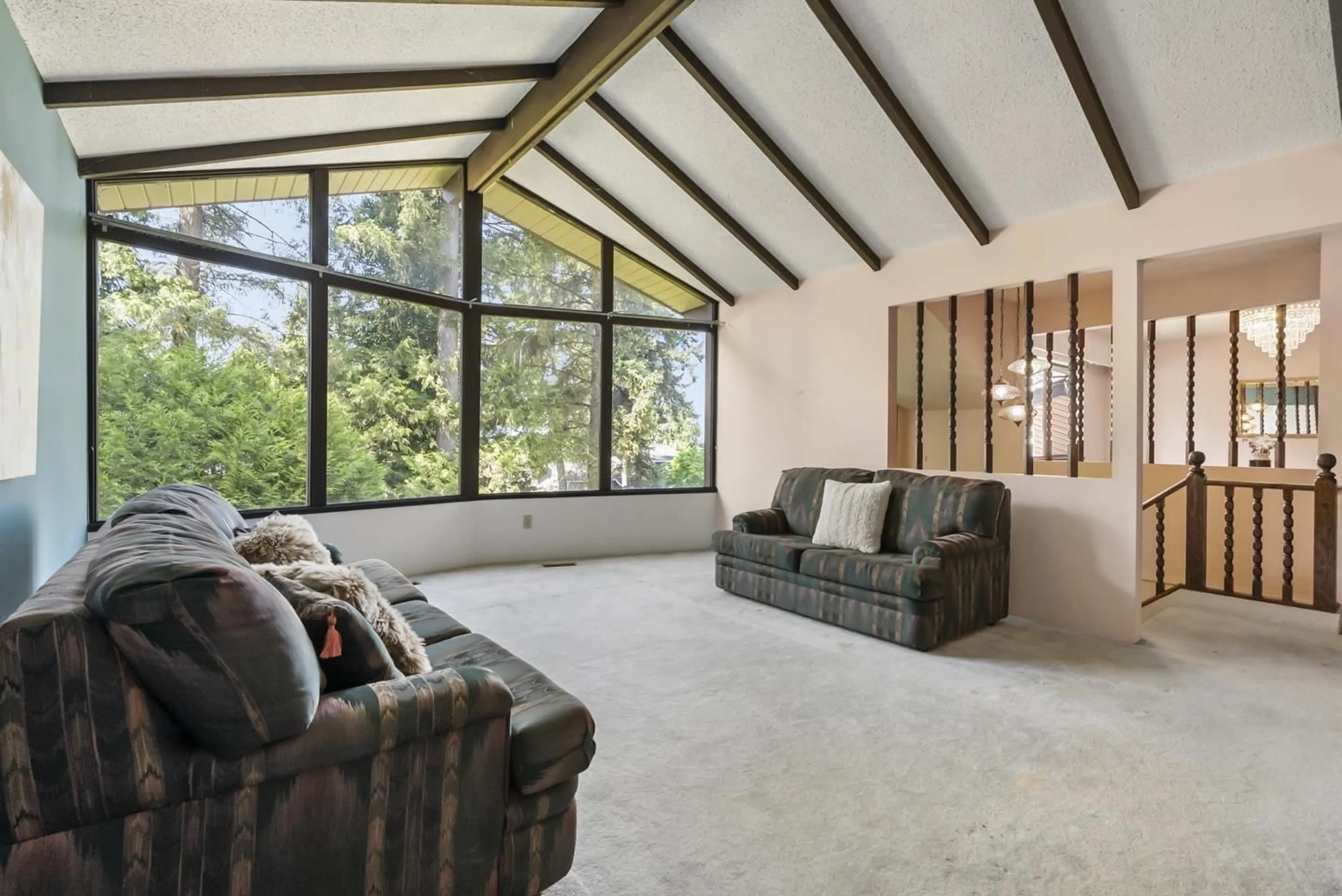 Living room with furniture, cement floor for 9156 NORUM CRESCENT, Delta British Columbia V4C7B5